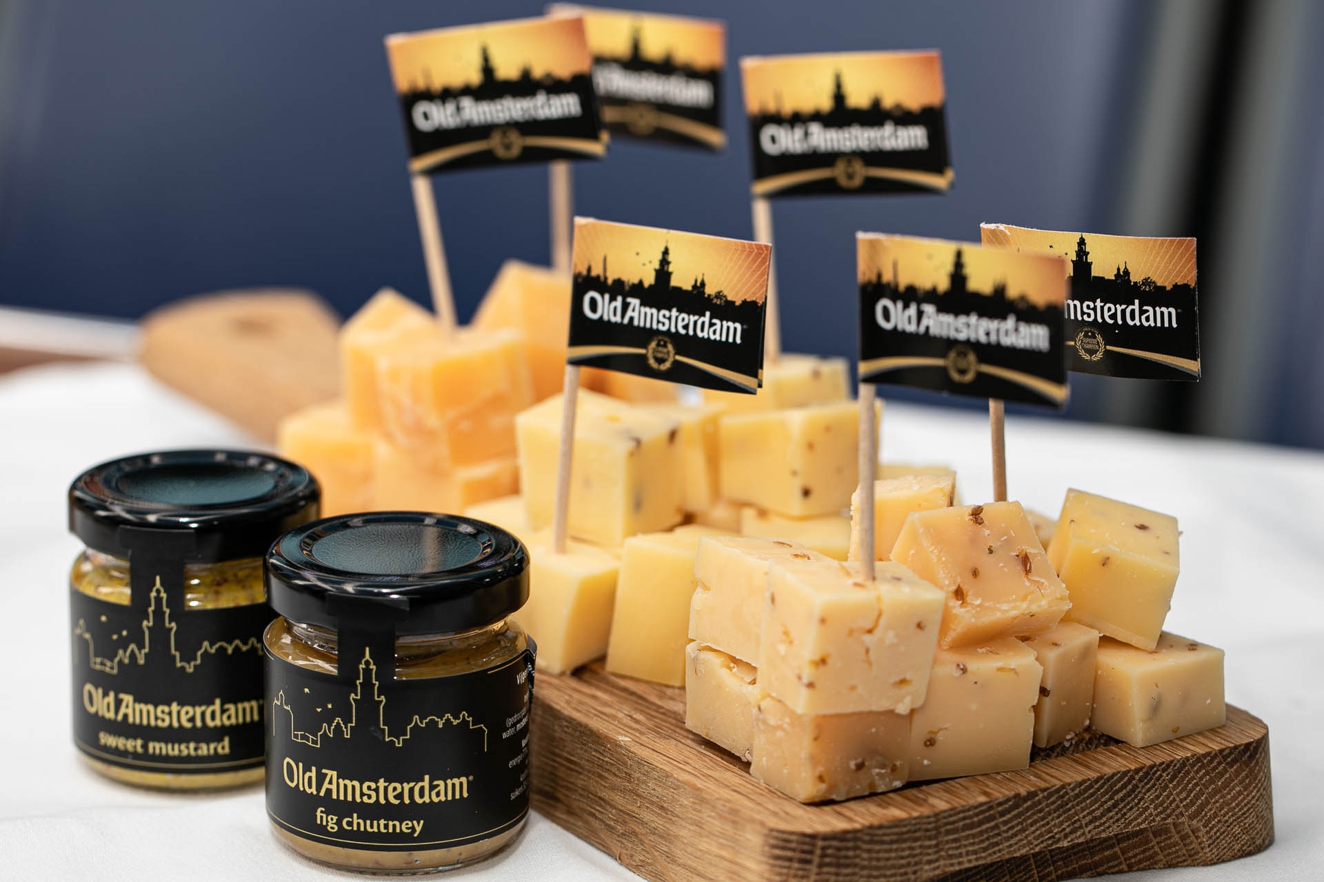 Dutch Cheese and Wine Cruise Tour in Amsterdam