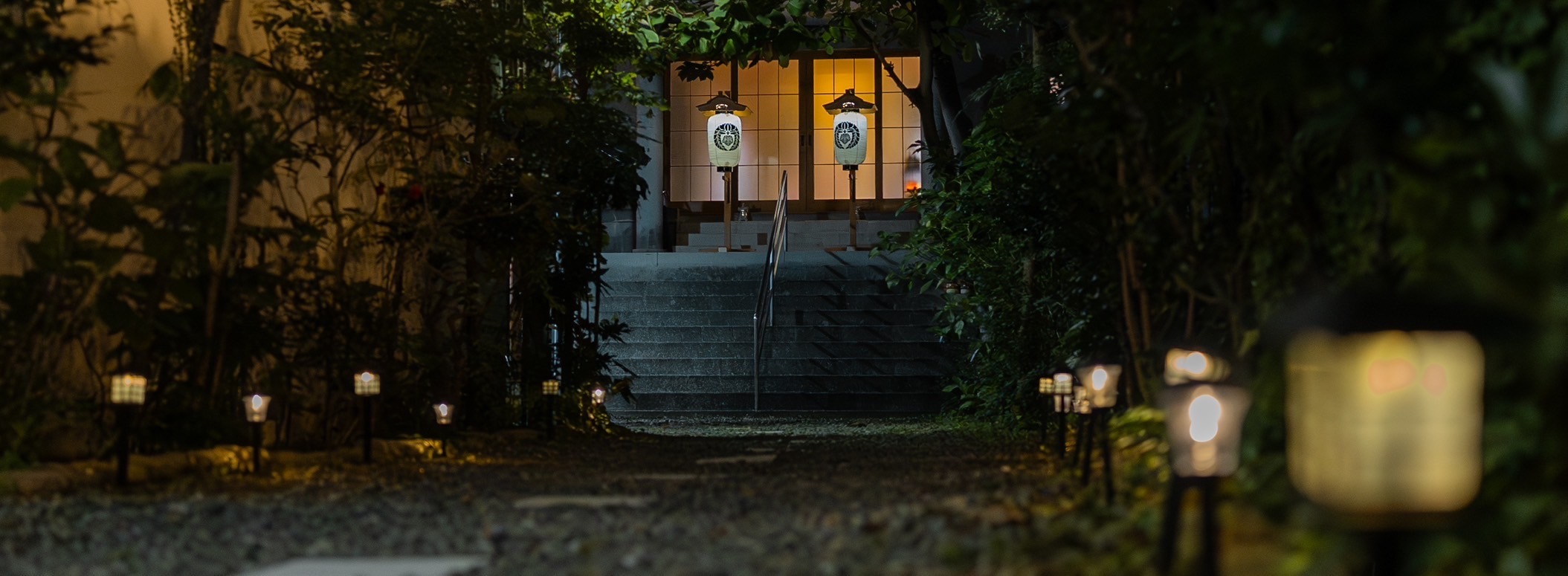 大阪：寺院芳香按摩、頭皮護理和臉部護理（180分鐘）