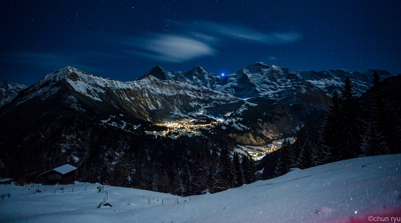a panoramic view of the area in Sulwald at night
