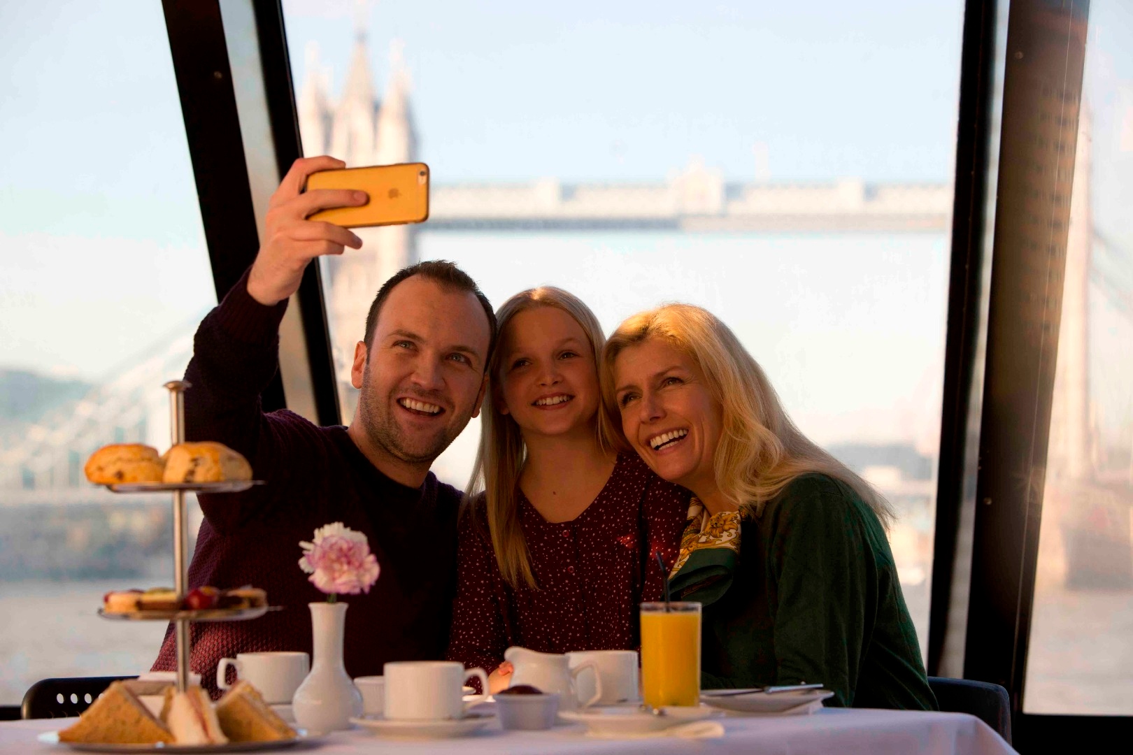 London River Thames Cruise Tours and Sightseeing Pass