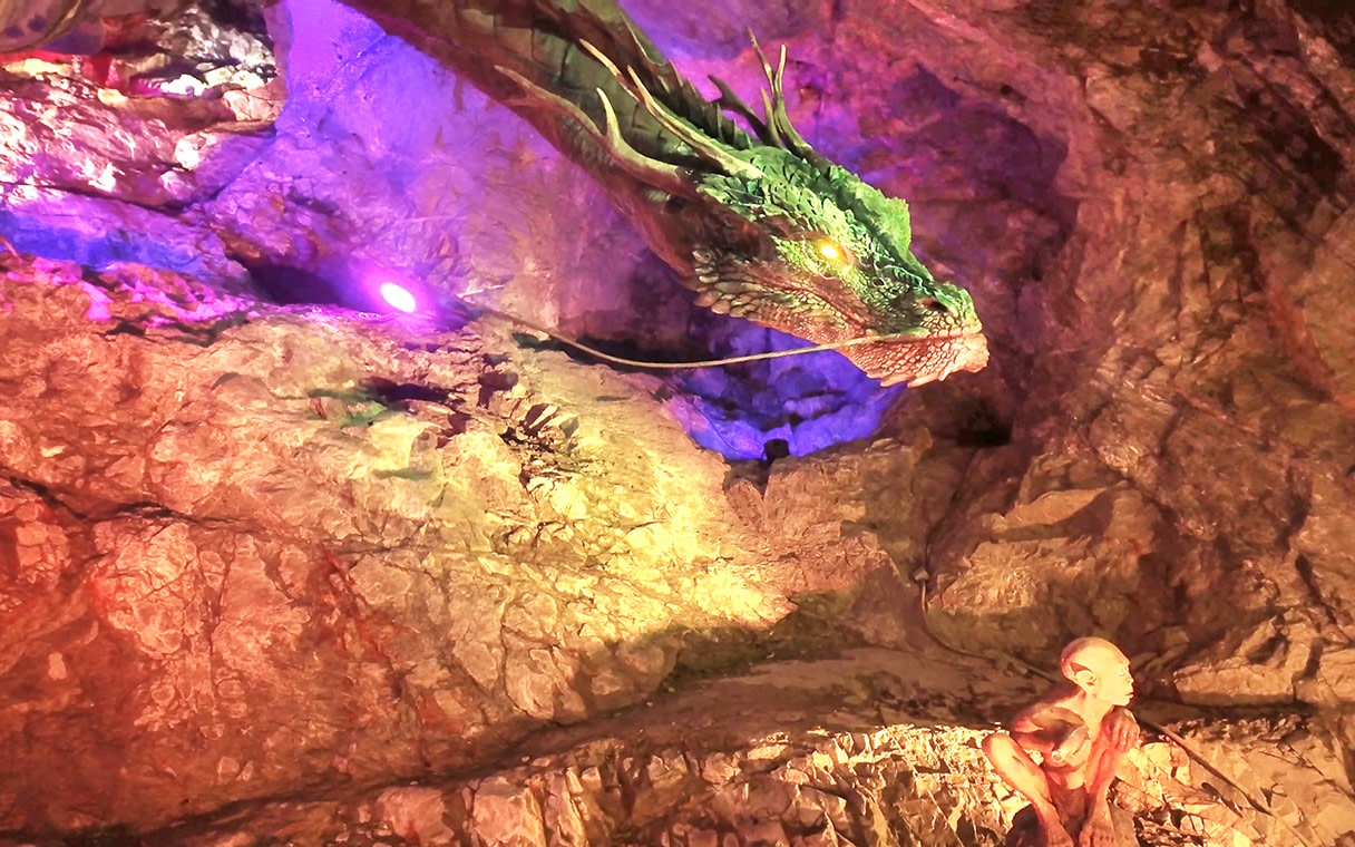 Seoul Gwangmyeong Cave & Oido Red Lighthouse Full-Day Private Experience