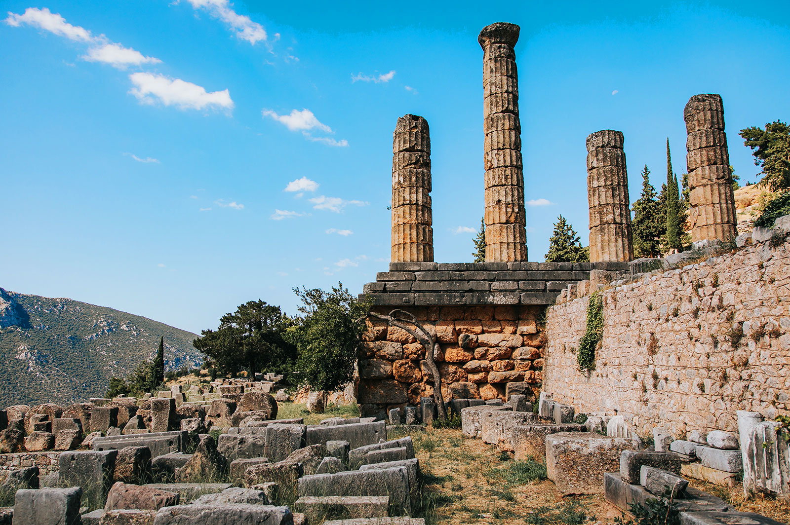 Delphi Day Trip from Athens: Explore the Oracle of Ancient Greece