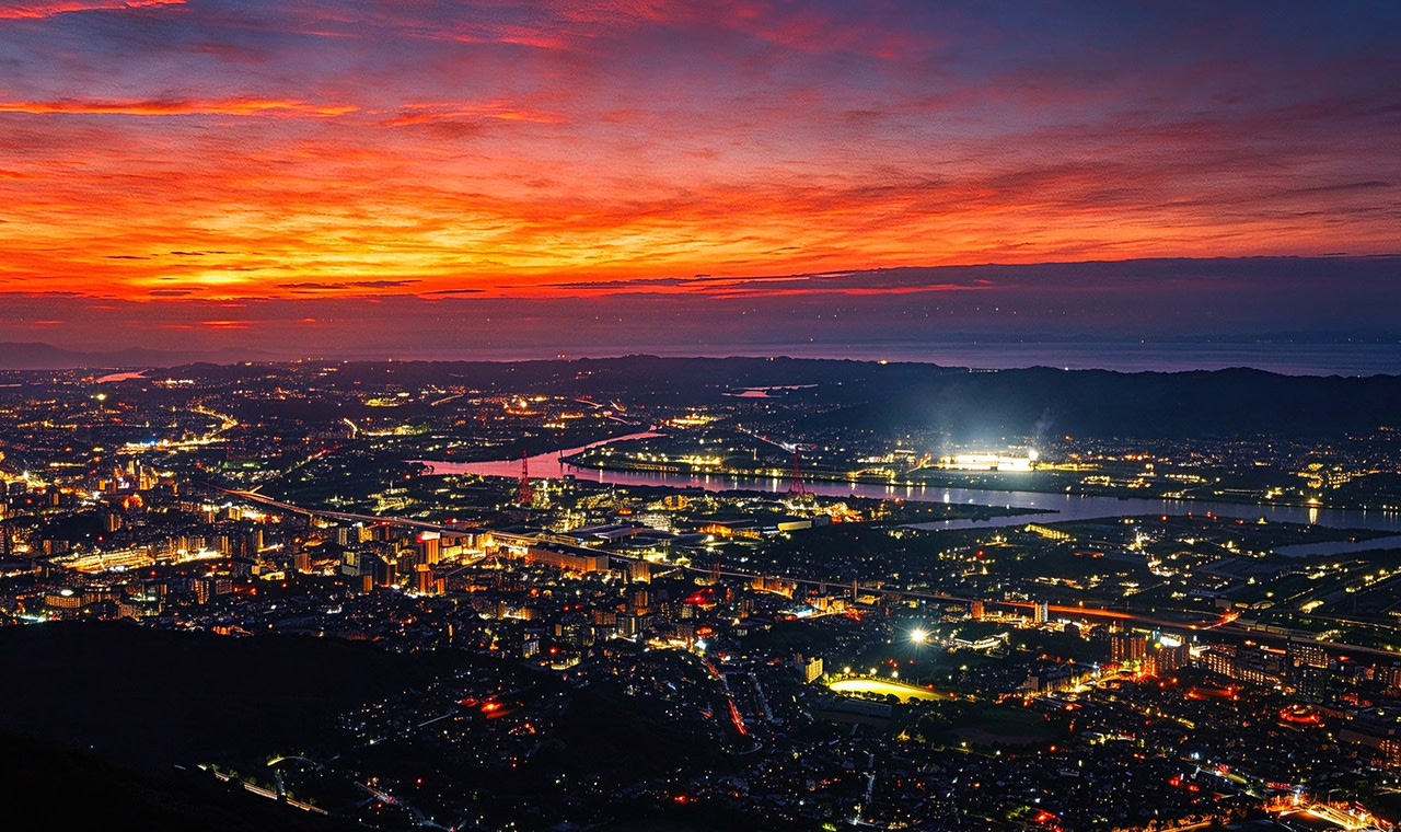 Kitakyushu Mount Sarakura Night View Sightseeing Tour: Mojiko & Kokura Castle & Outlets