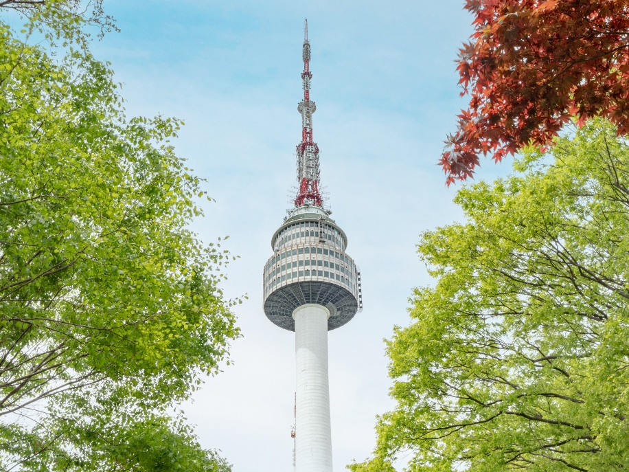 Discover the beauty of the iconic N Seoul Tower