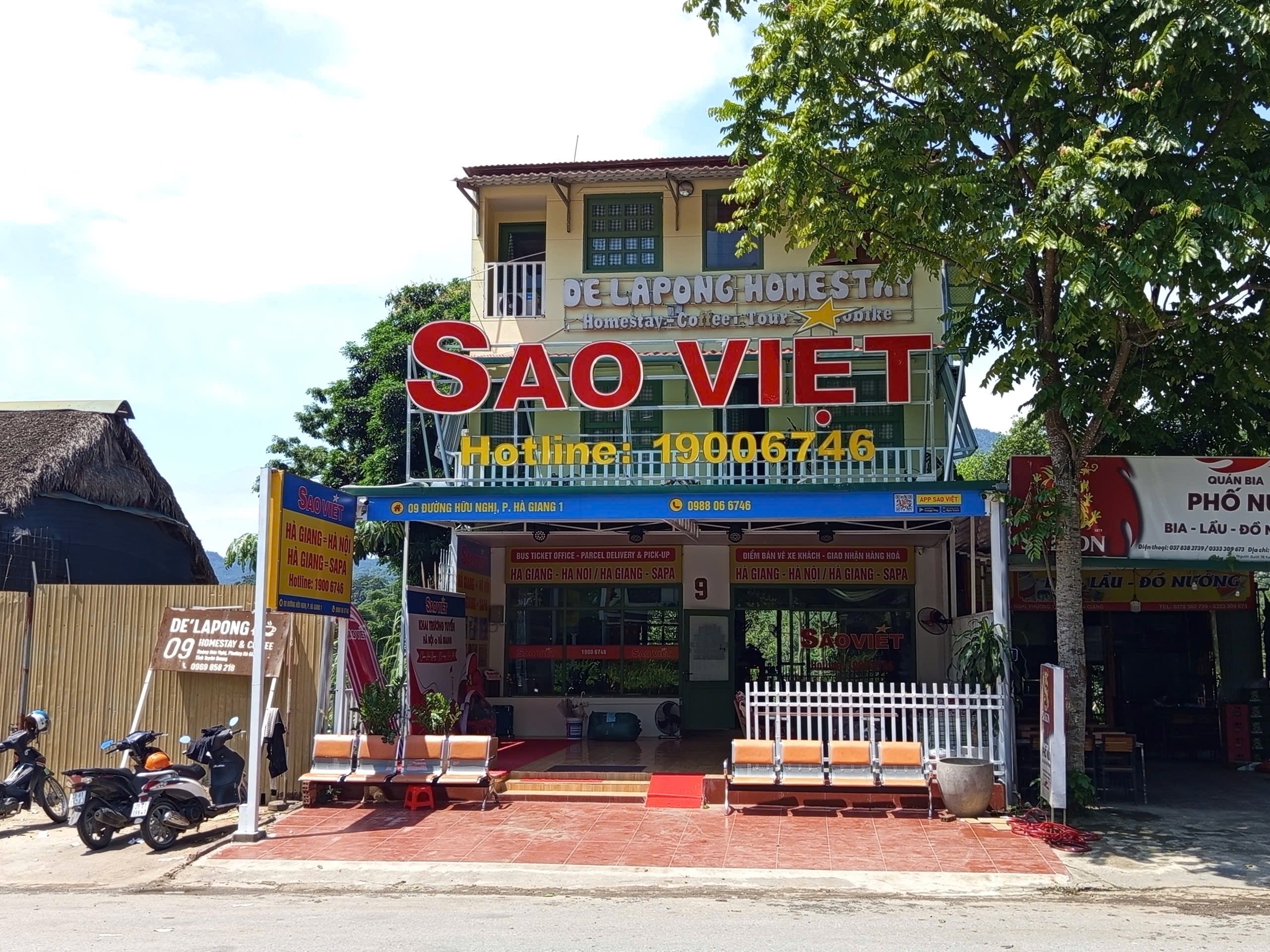 Ha Noi - Ha Giang sleeper bus by Sao Viet