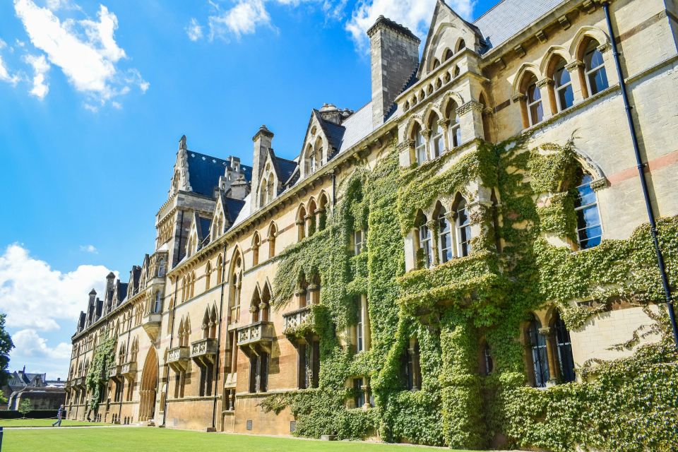 Oxford: Self-guided highlights walking tour with mobile app