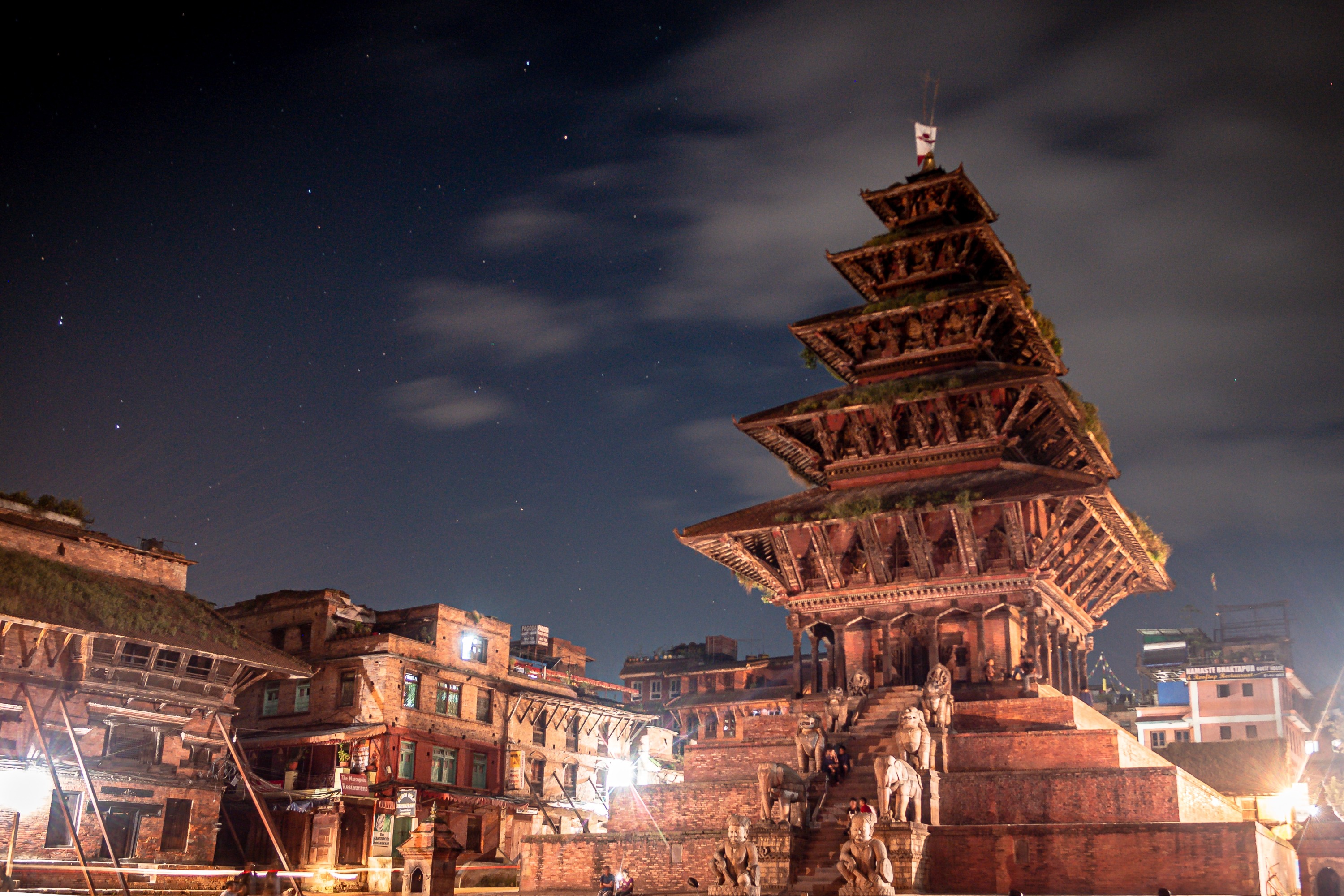 尼泊爾寺院 & 徒步12日遊
