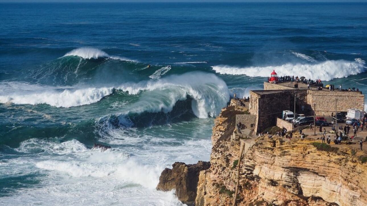 Fátima, Batalha, Nazaré & Óbidos Full-Day Tour