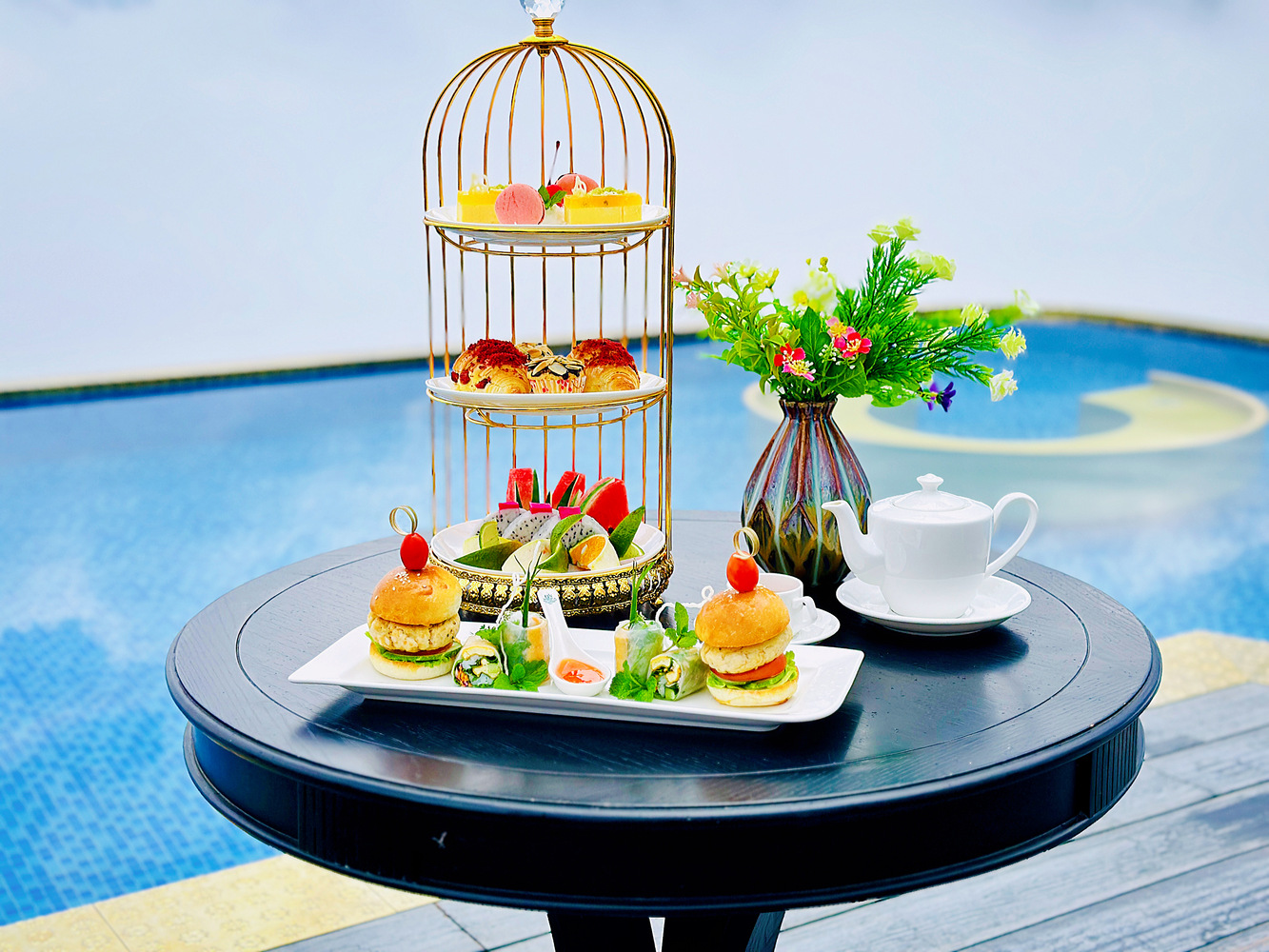 Afternoon Tea At KK Pistachio Sapa Hotel