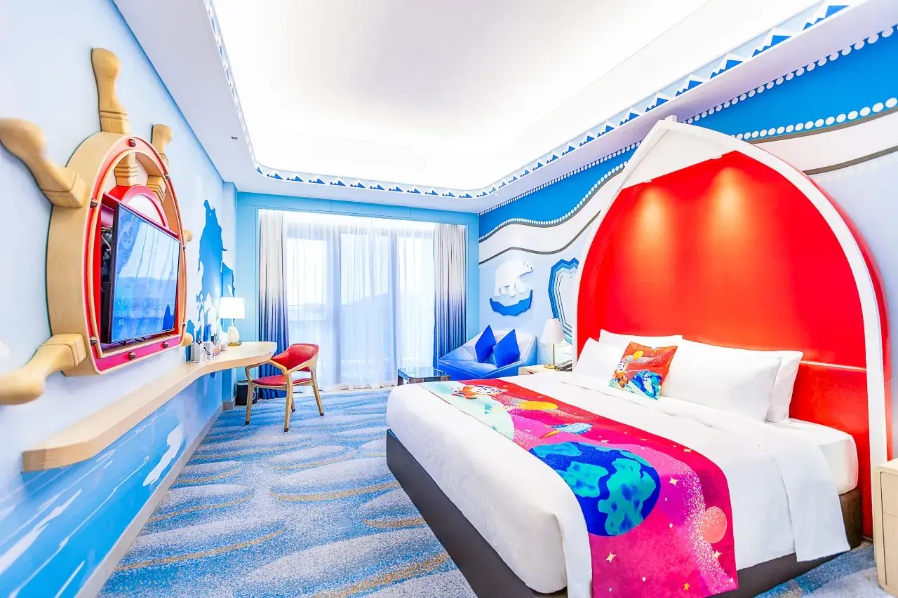Lunar Exploration King Room