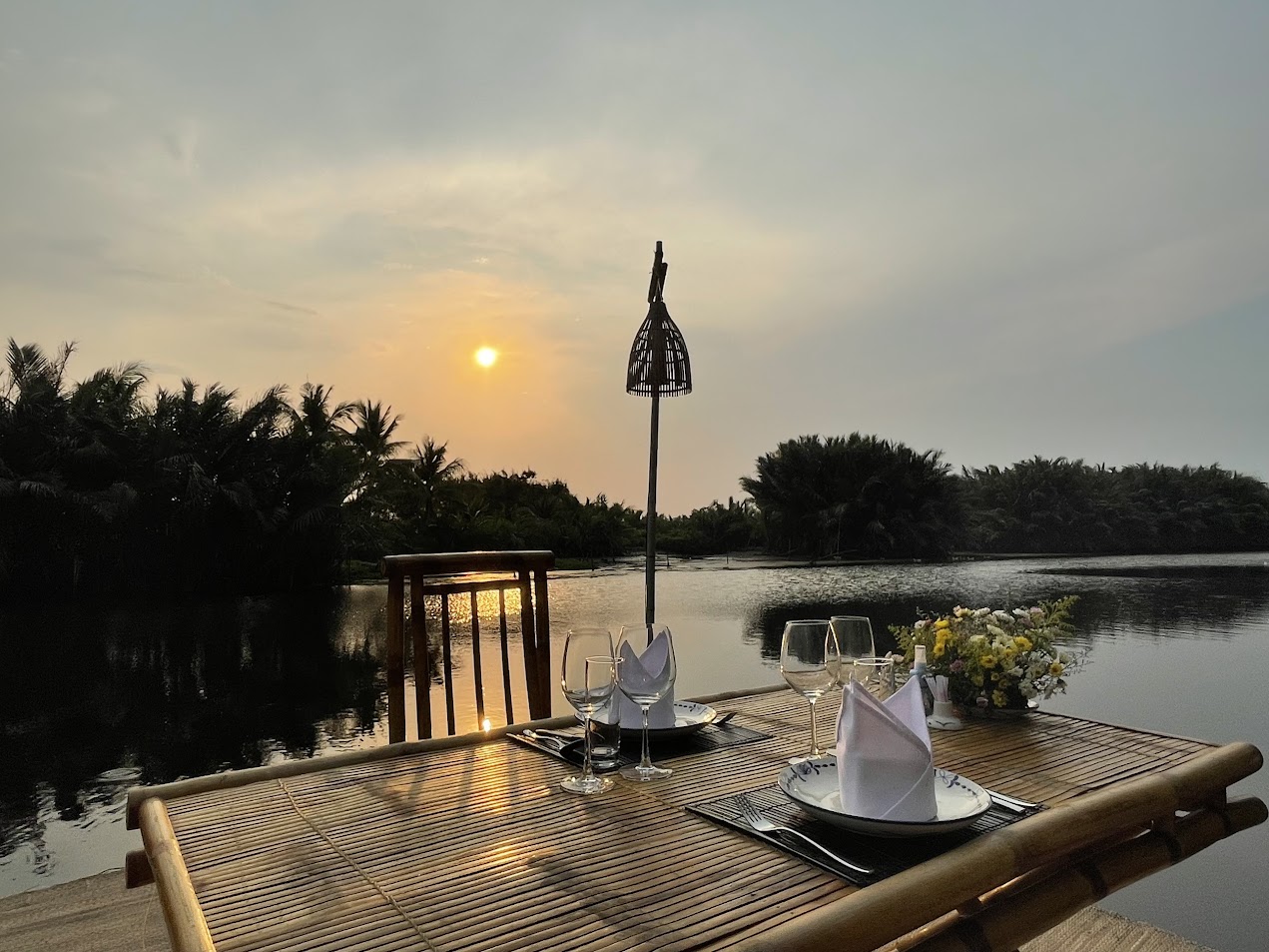 Bamboo Raft Dining with Sunset & Basket Boat Experience in Hoi An