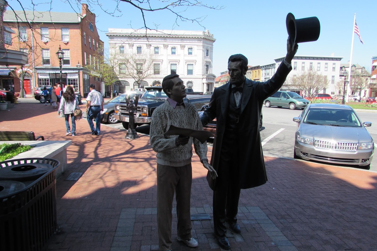 Pause by the statue in Gettysburg Downtown, a tribute to history and remembrance