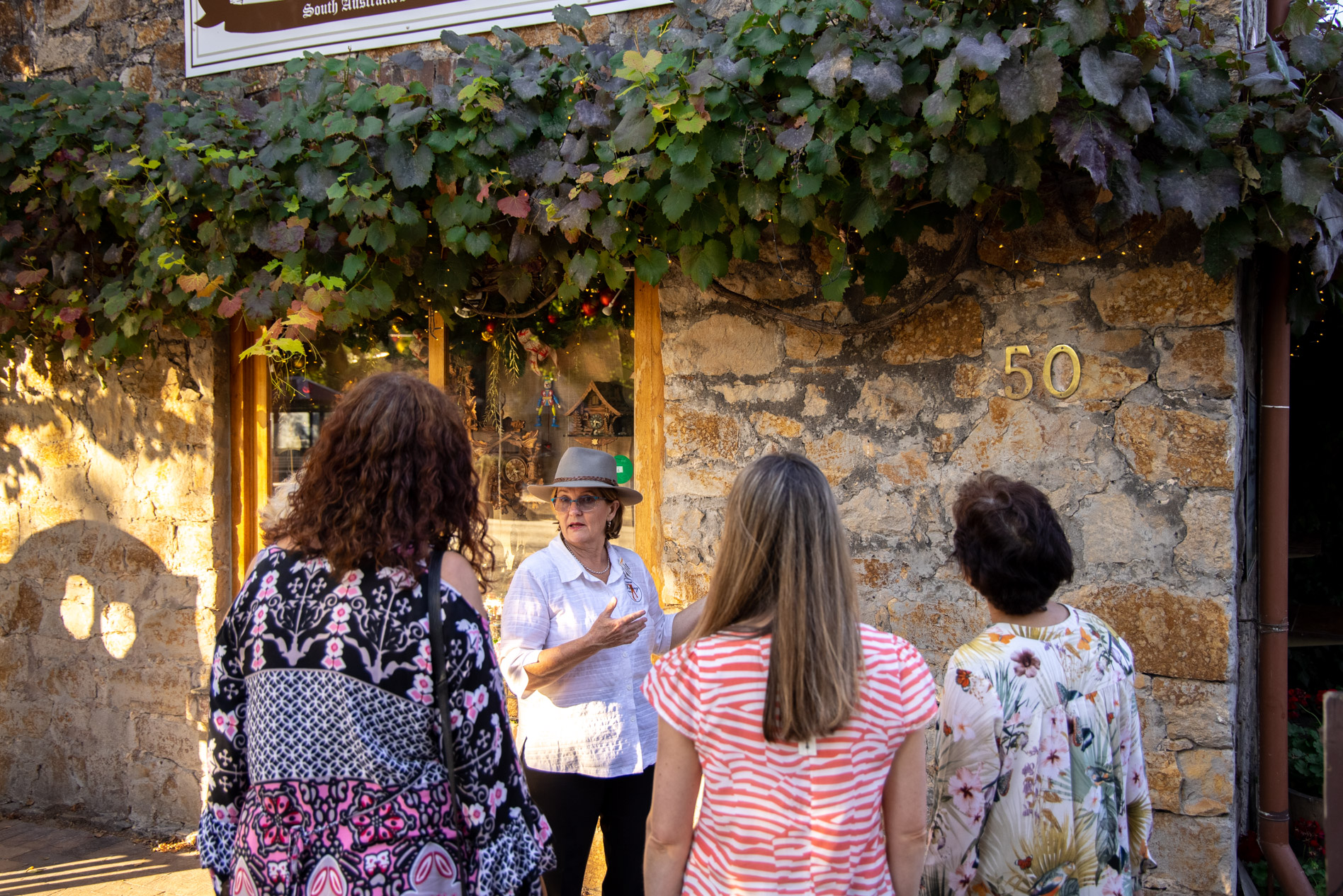 Strudel and Stroll Walking Tour in Hahndorf