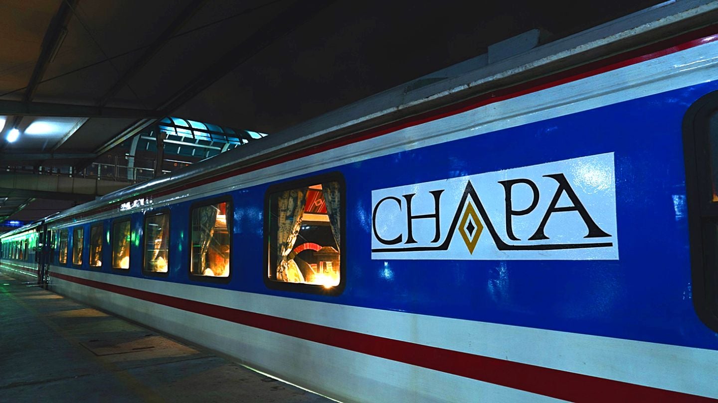 搭乘舒適的夜間火車,從河內前往沙壩,展開您的山林探險之旅。 搭乘舒適的夜間火車,從河內前往沙壩,展開您的山林探險之旅。