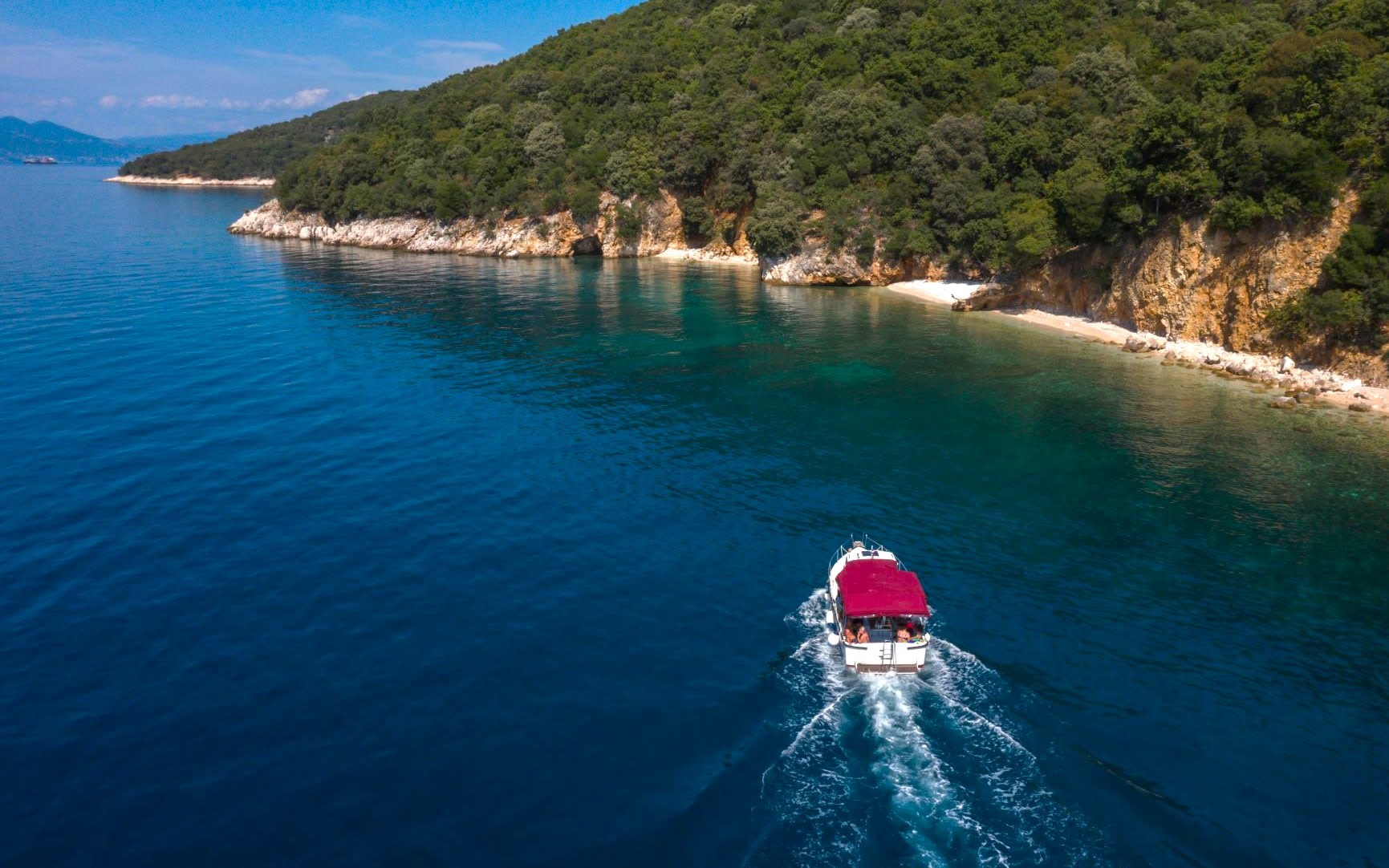 Cres Island Full-Day Small Group Boat Tour with Lunch