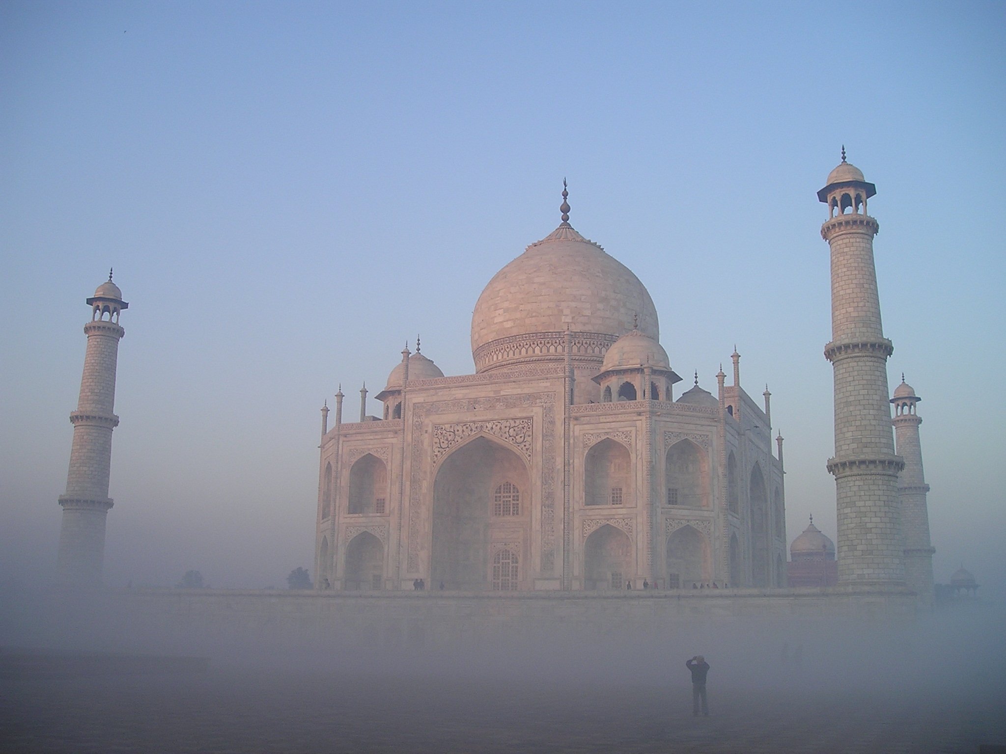 From Delhi: Private Taj Mahal & Agra Tour by Express Train