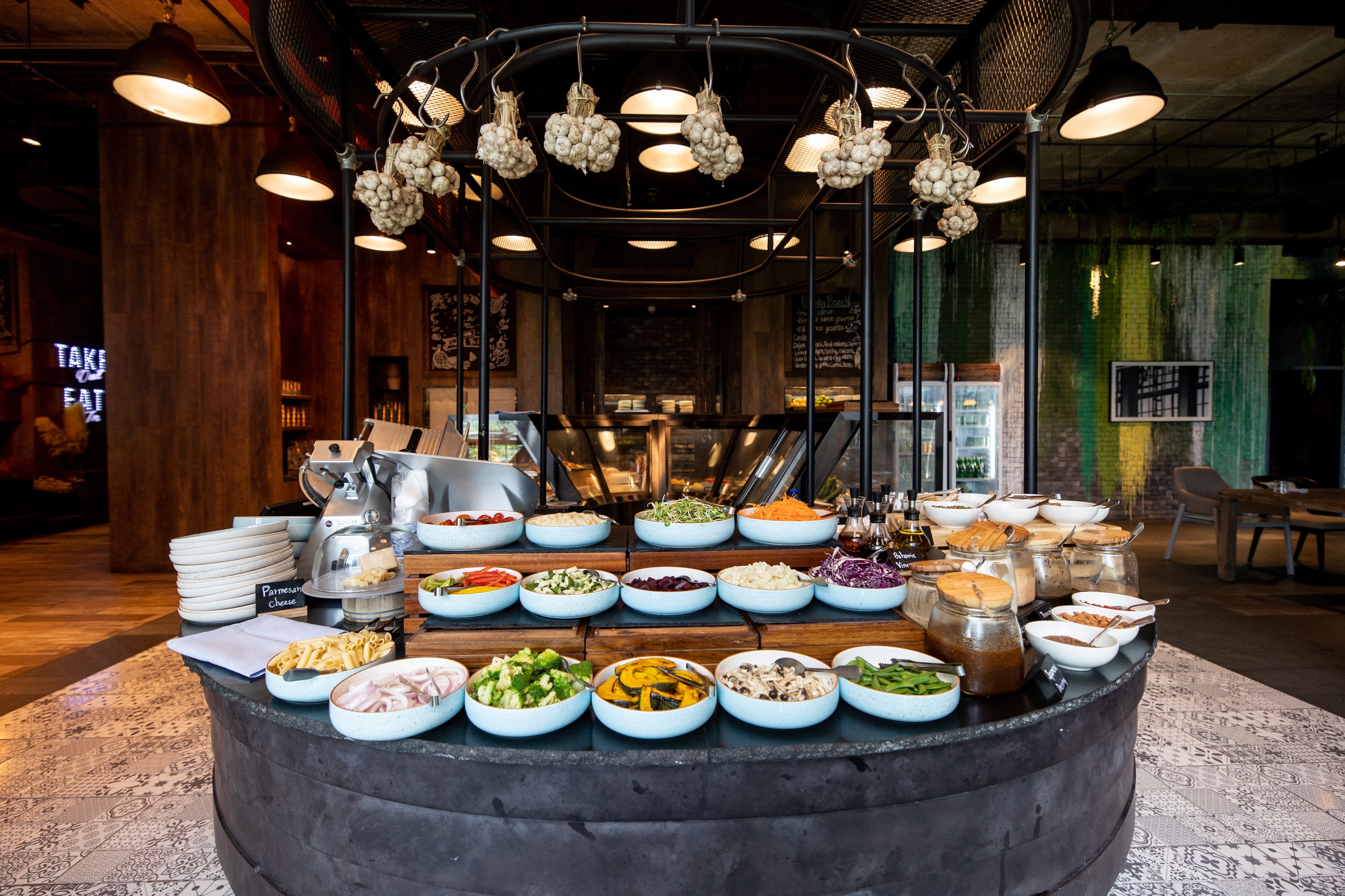 曼谷金普頓瑪萊酒店 Stock.Room 自助晚餐