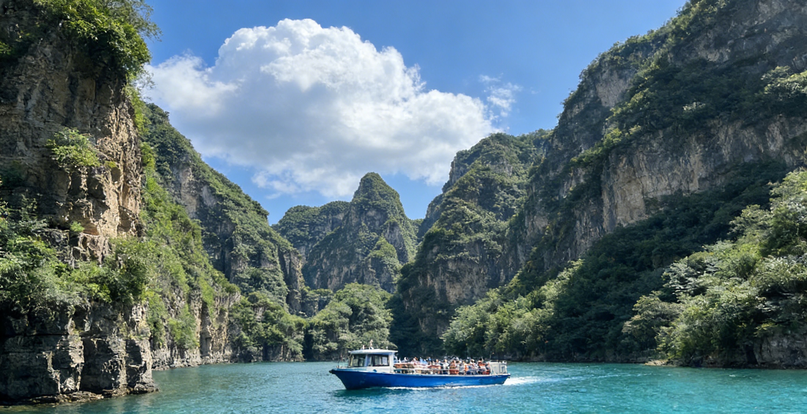 Beijing Ming Tombs & Longqingxia One-Day Private Tour