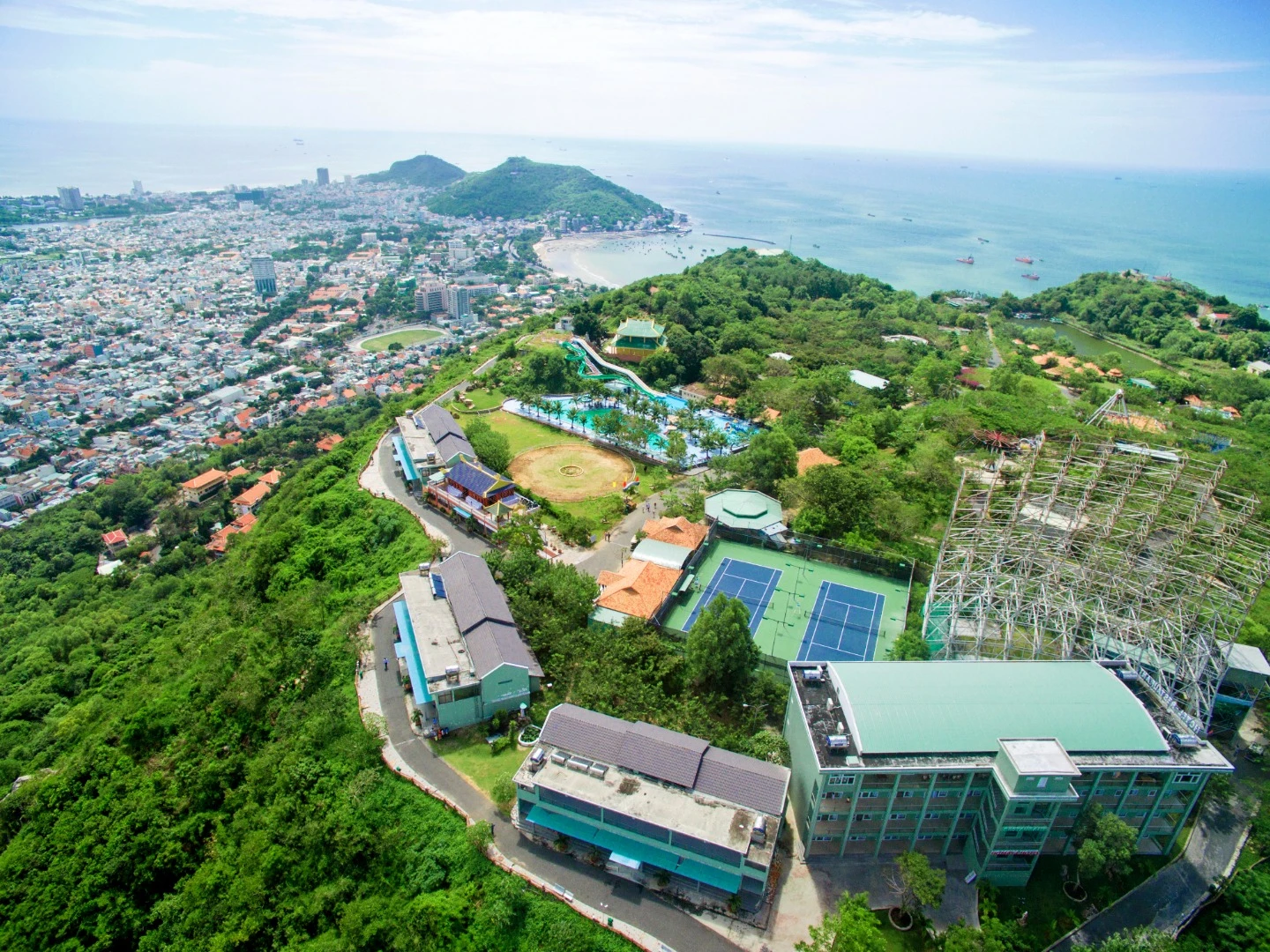 Ho May Park Mountain Cable Car and Amusement Park Pass