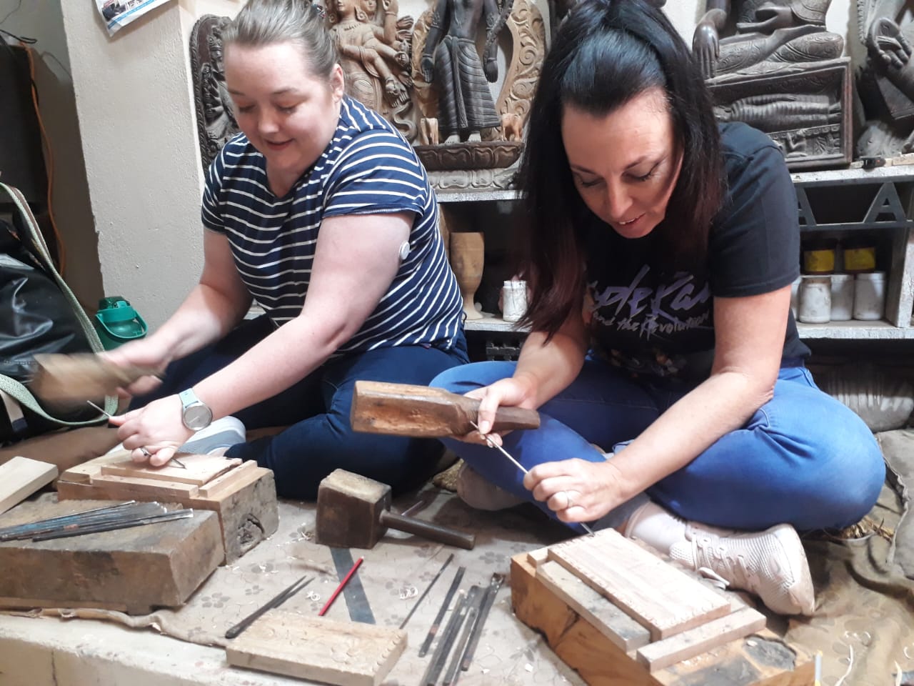 Learning to Carve the Wood