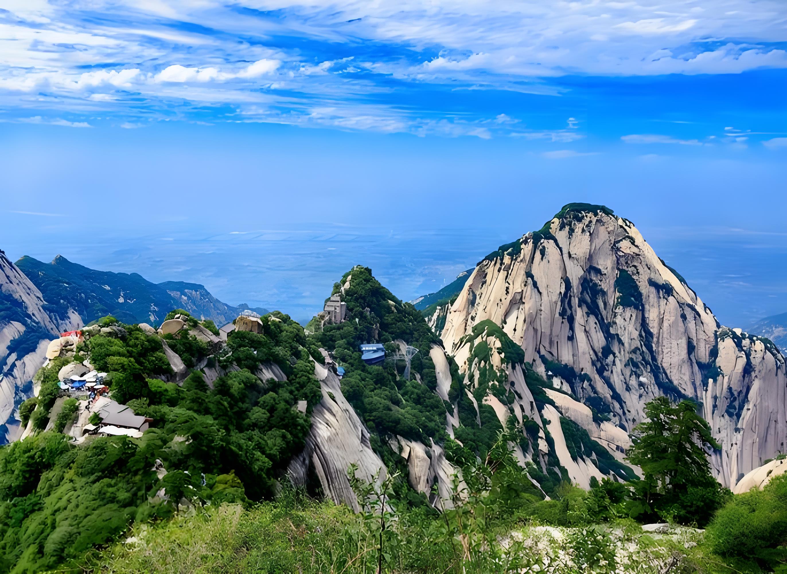 One-day trip to Mount Hua from Xi'an (group tour or private tour options available)