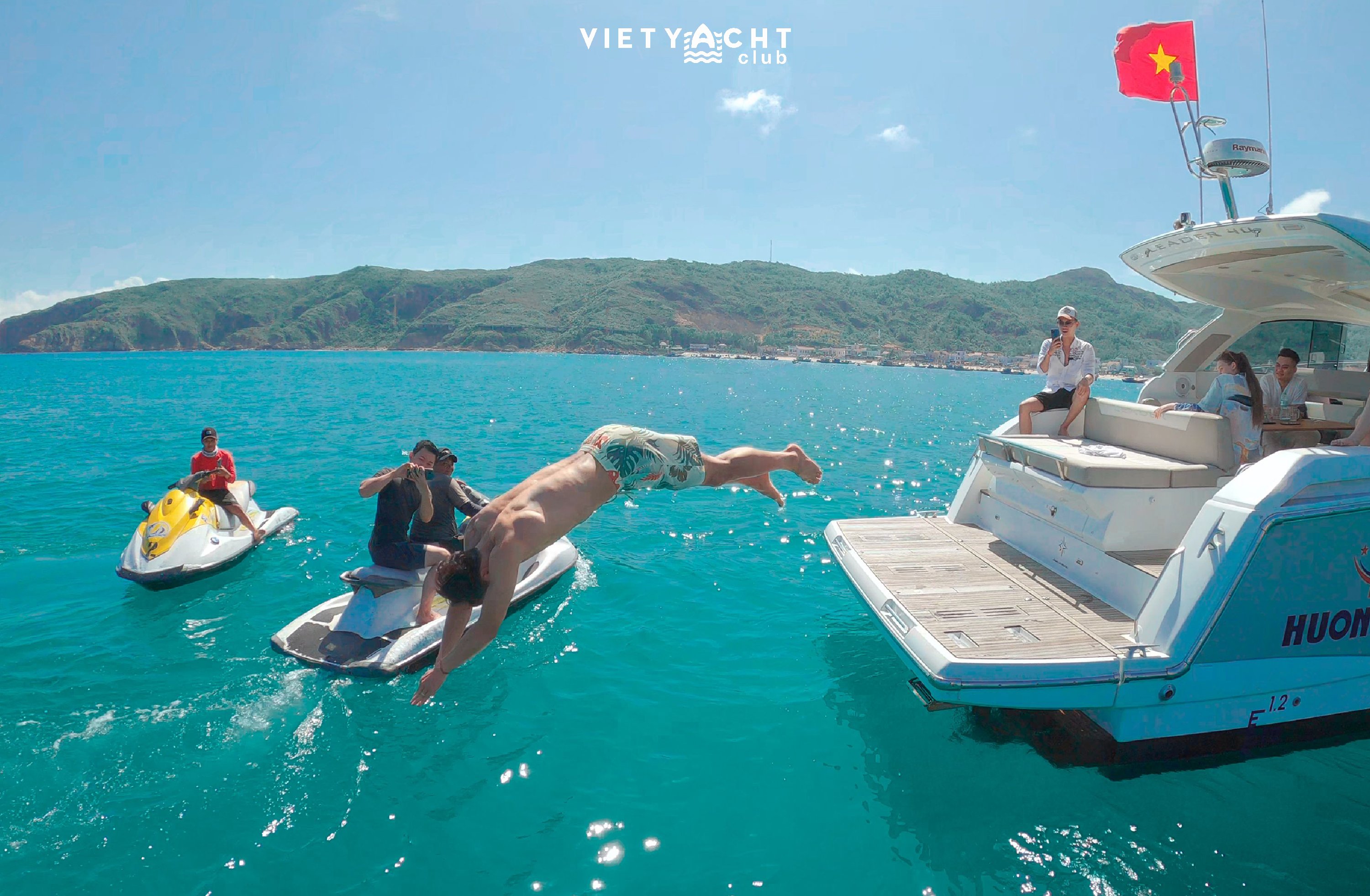 Ha Long Bay Luxury Private Yacht Dining Experience 