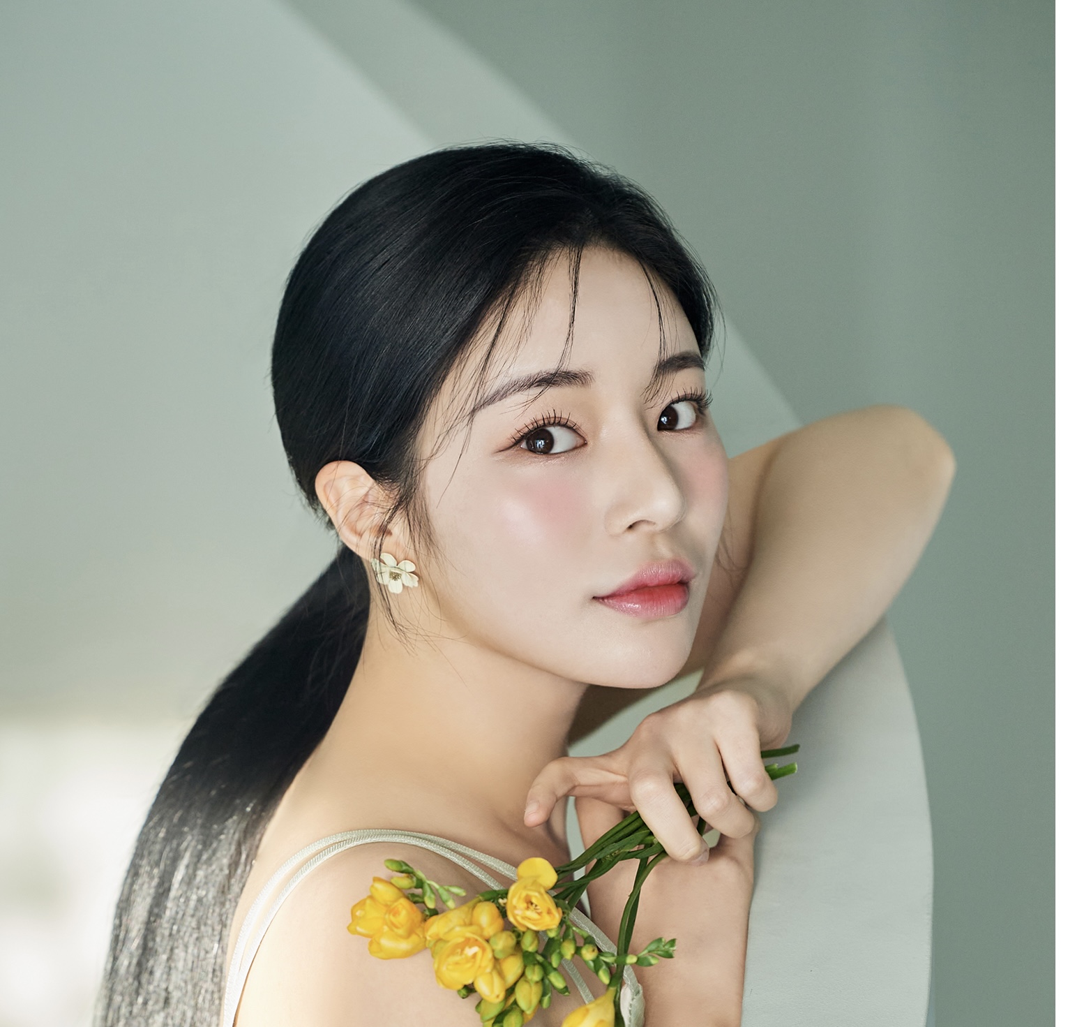 Lovey Hair &amp; Makeup Styling Experience | Apgujeong, Seoul
