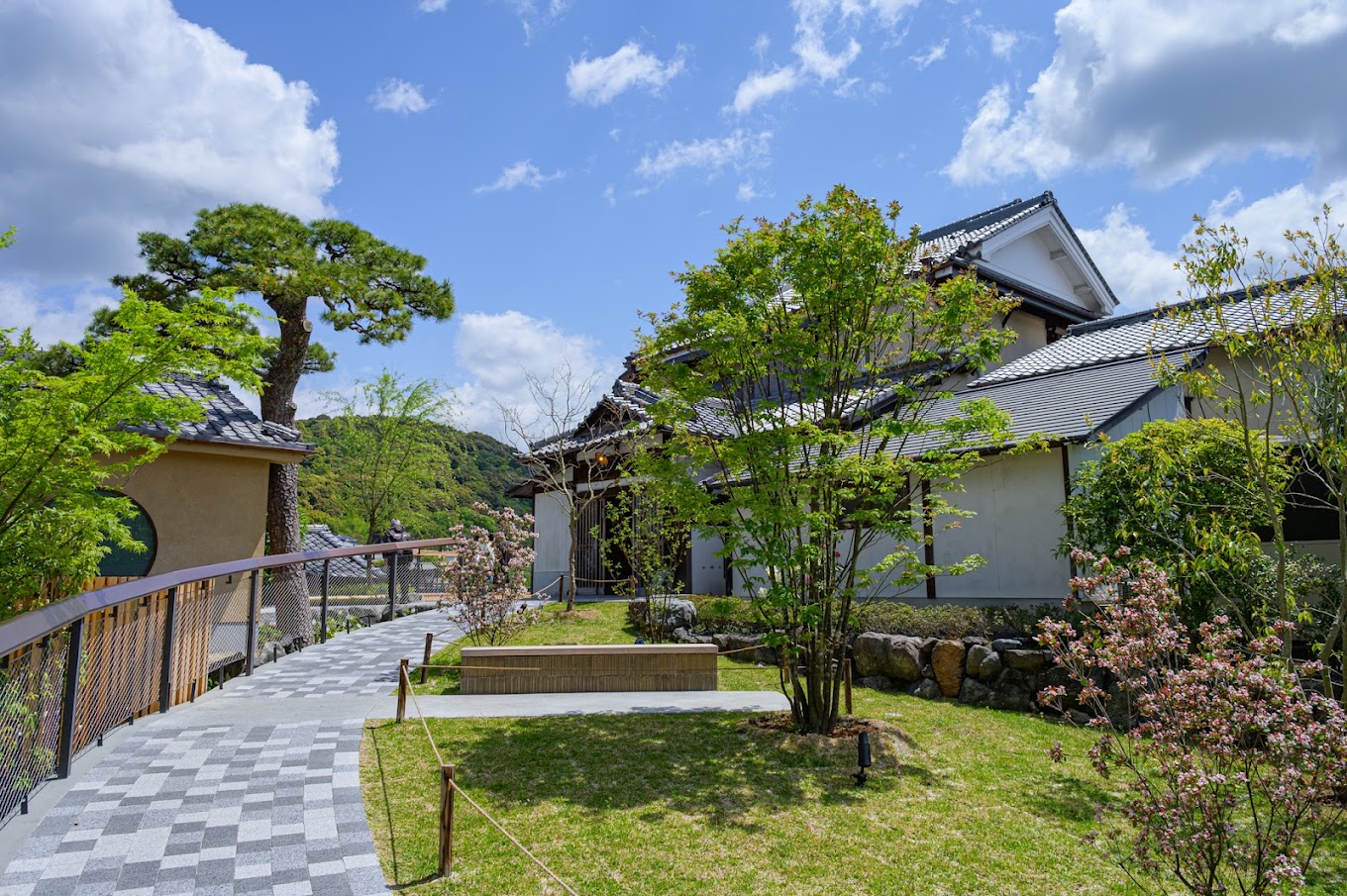 【京都&奈良&宇治一日遊】奈良公園萌鹿&伏見稻荷大社千本鳥居&世界文化遺產東大寺&平等院&宇治抹茶美食街&宇治川&宇治公園&朝霧橋一日遊