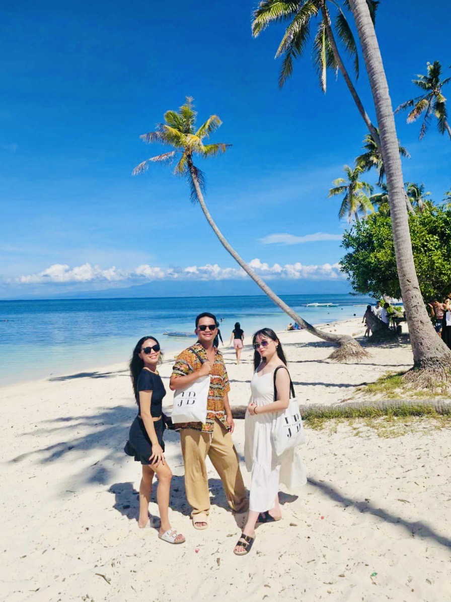 Siquijor Island of Fire Day Tour with Lunch and Private Van or Car