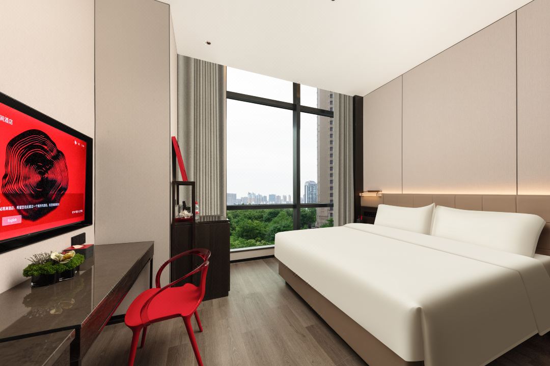 Guanjian City View King Room (Percentage Dimming + Voice Linkage + Bedside Book Bar)