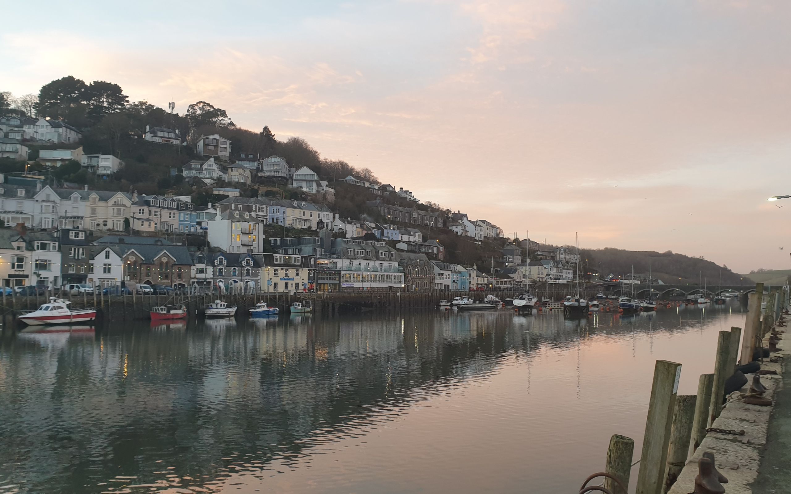 Beyond Paradise walking tour in Cornwall