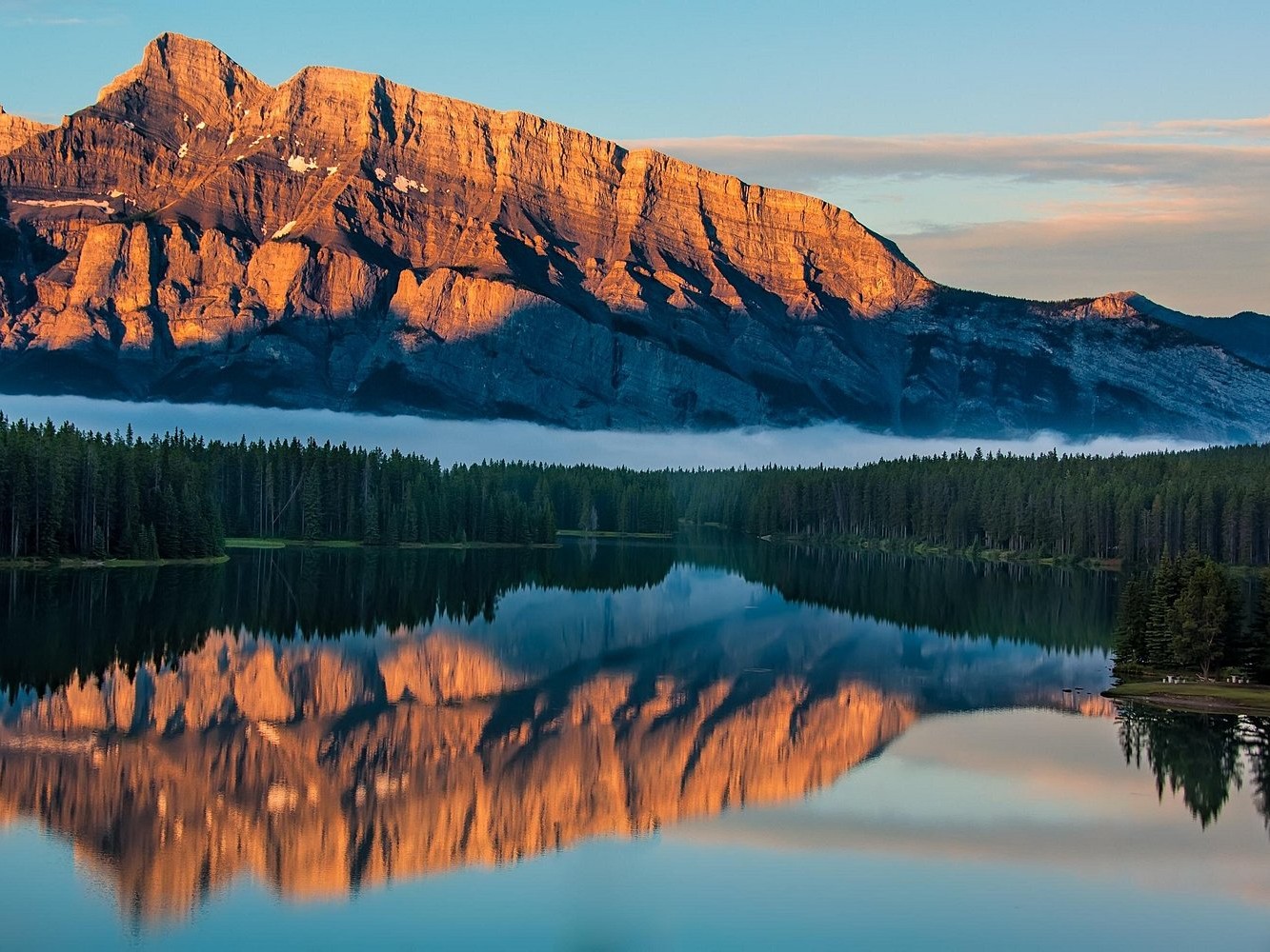 Banff Highlights and Wildlife Tour 