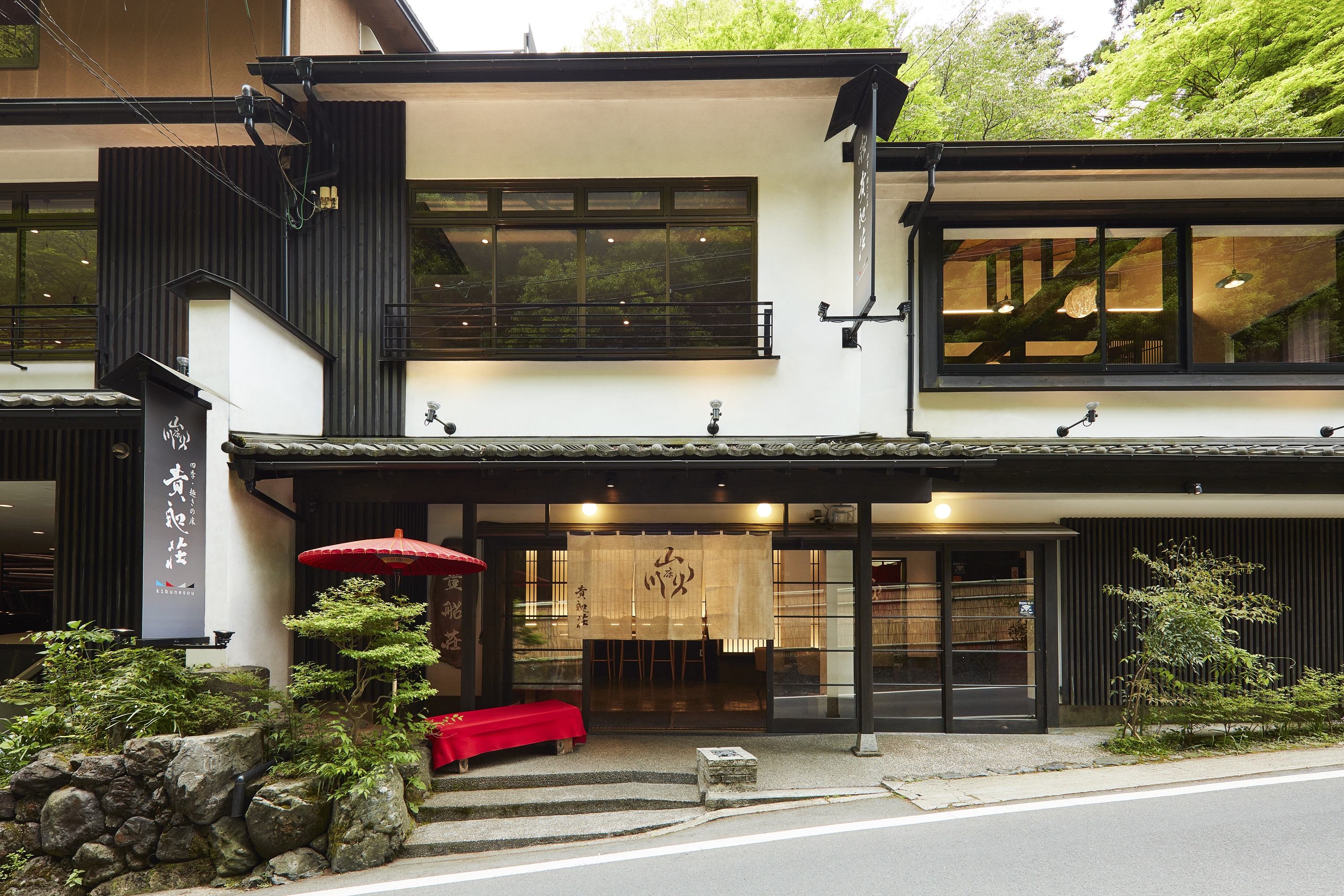 京都貴船一日遊：暢享清涼夏日，探訪貴船神社與河畔美食