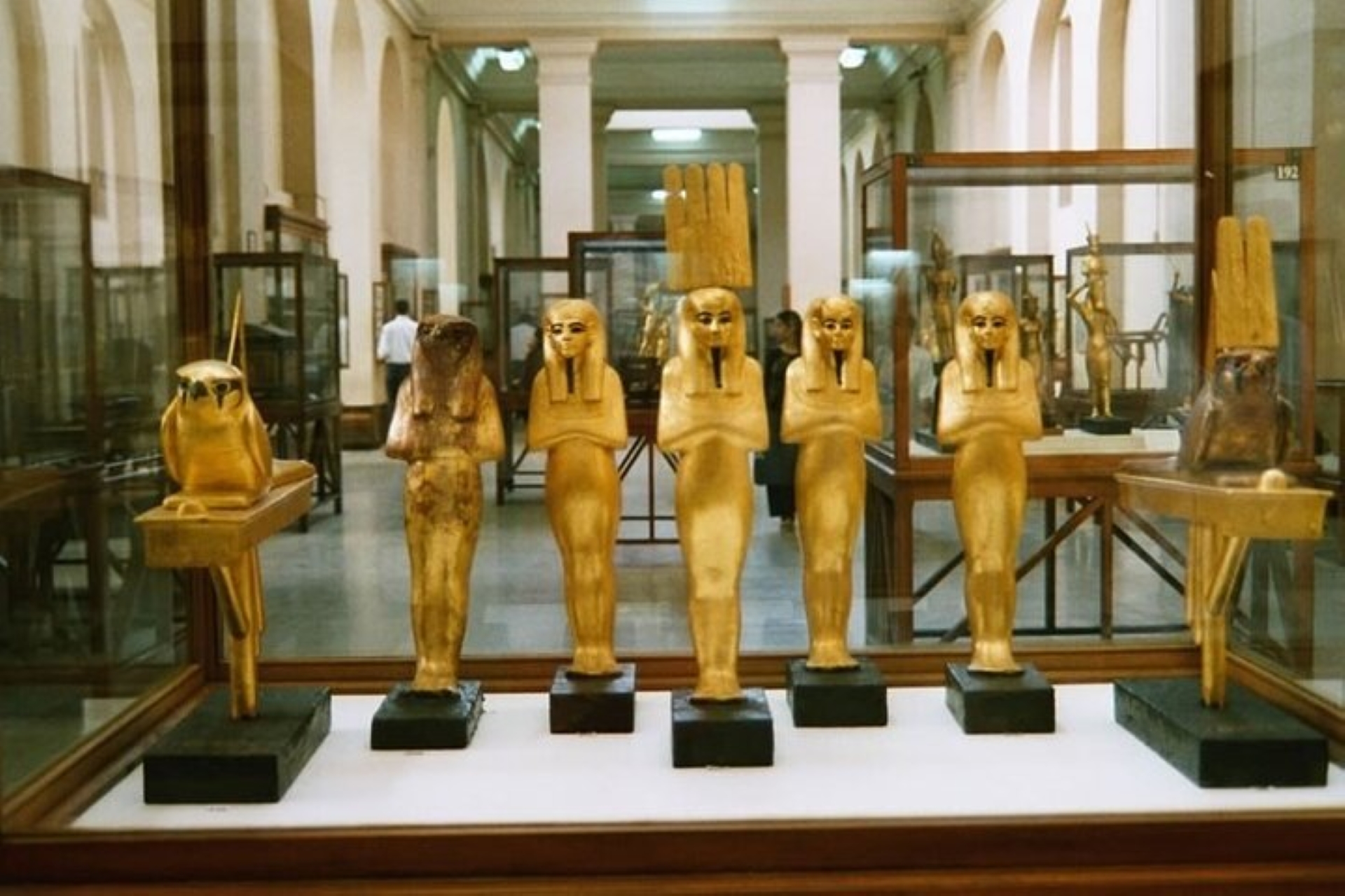 赫爾格達出發：開羅金字塔、獅身人面像和博物館一日遊（含午餐）