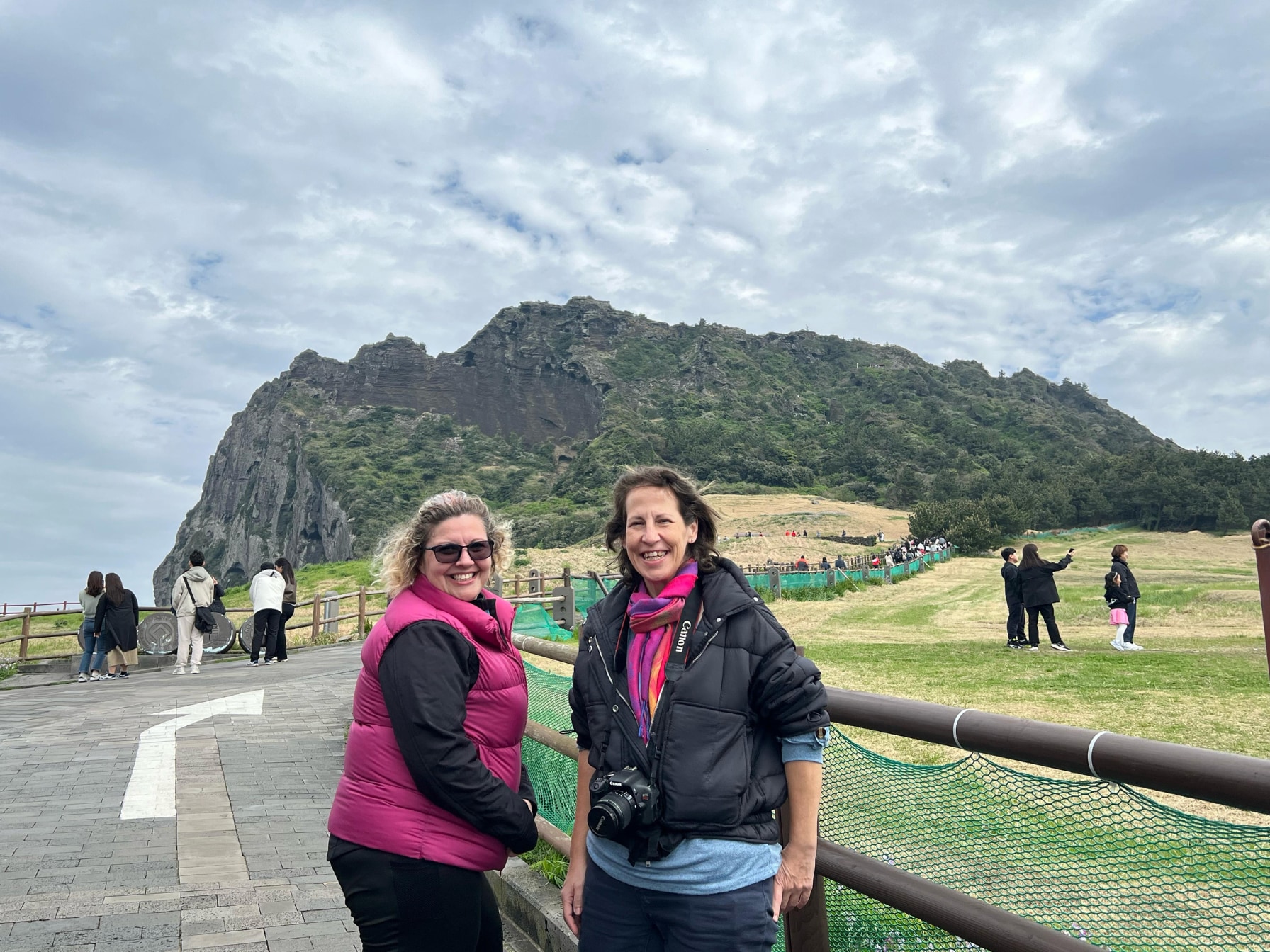 Jeju's Eastern Euphoria One Day Tour with Seongsan ilchulbong, Cave