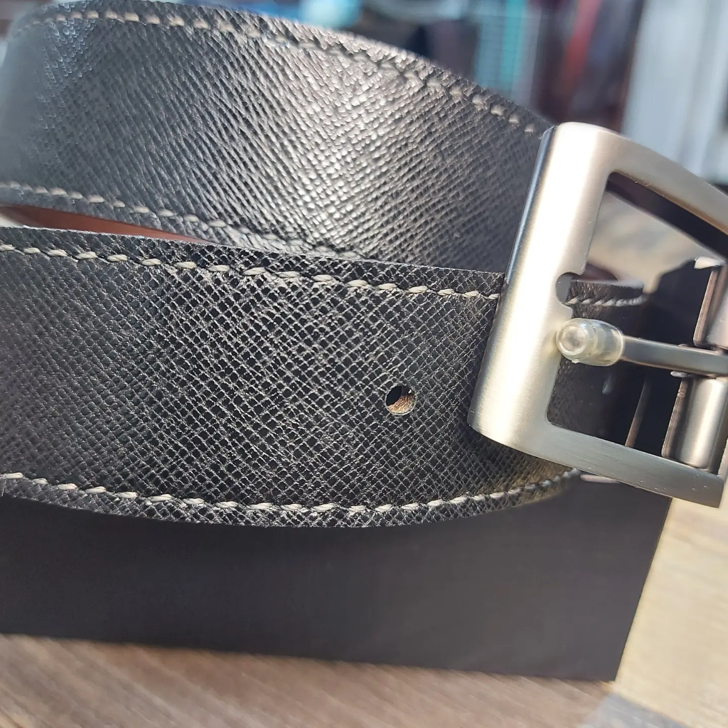 April Handmade - Handmade Leather and Belt Workshop in Lai Chi Kok