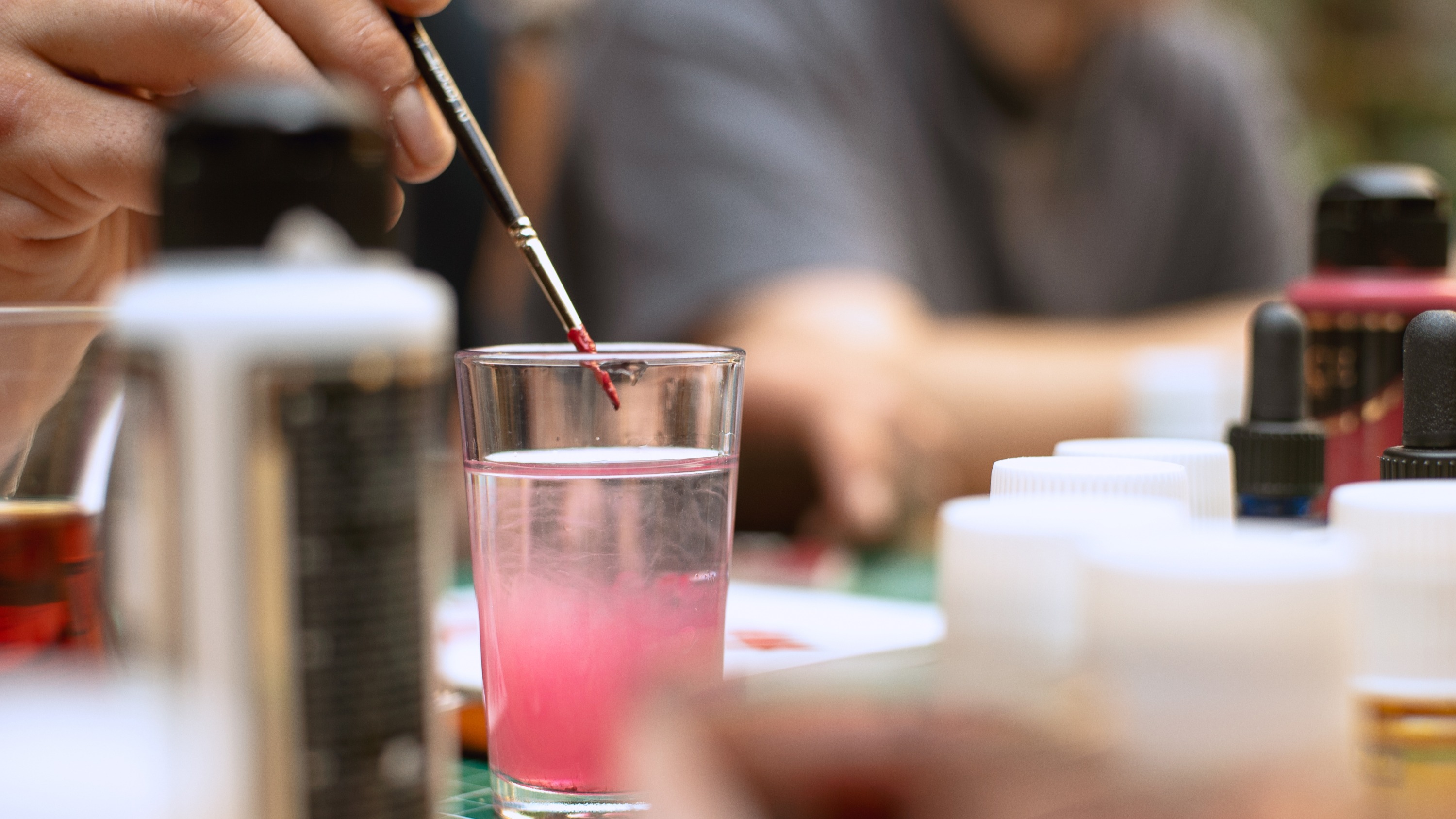 Turkish tile painting art experience in Istanbul