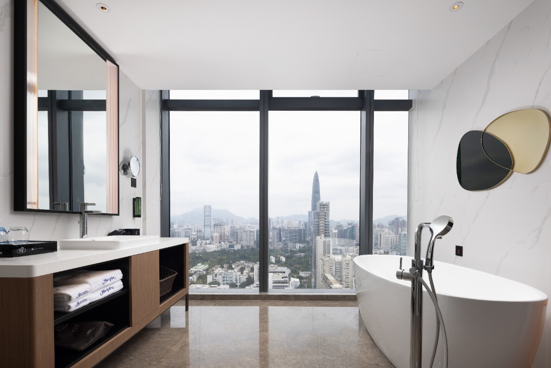 [Near Huaqiang North Business District] Shenzhen Huaqiang North Hampton by Hilton Hotel Accommodation Package