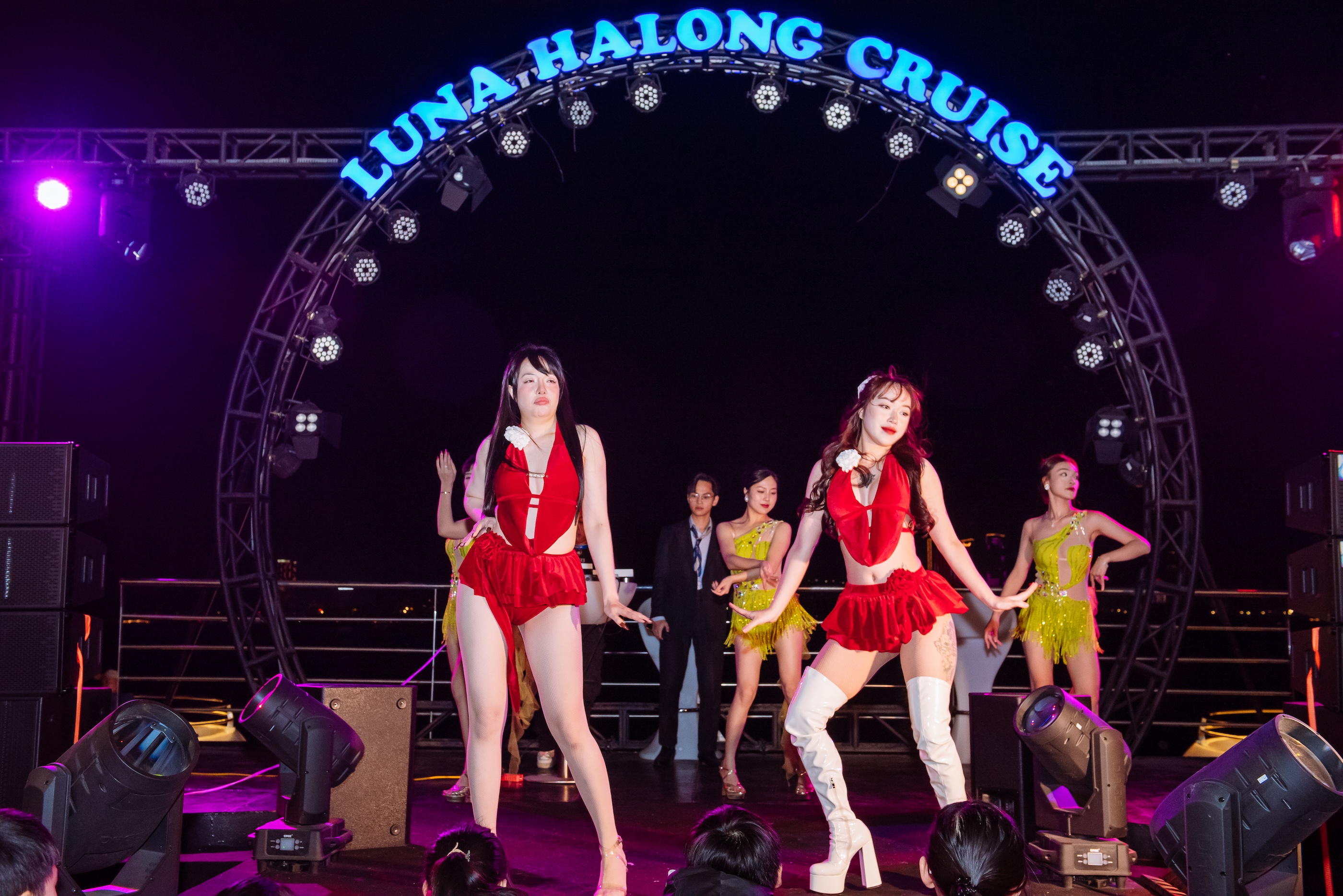 五星級 Luna Ha Long 遊輪上的用餐體驗