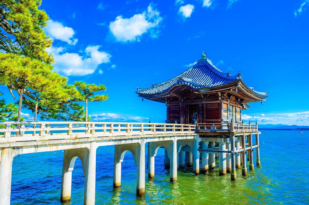 滋賀｜琵琶湖白鬚神社·展望臺/京都嵐山三千院·滿月寺浮御堂·近江八幡一日遊｜大阪/京都出發
