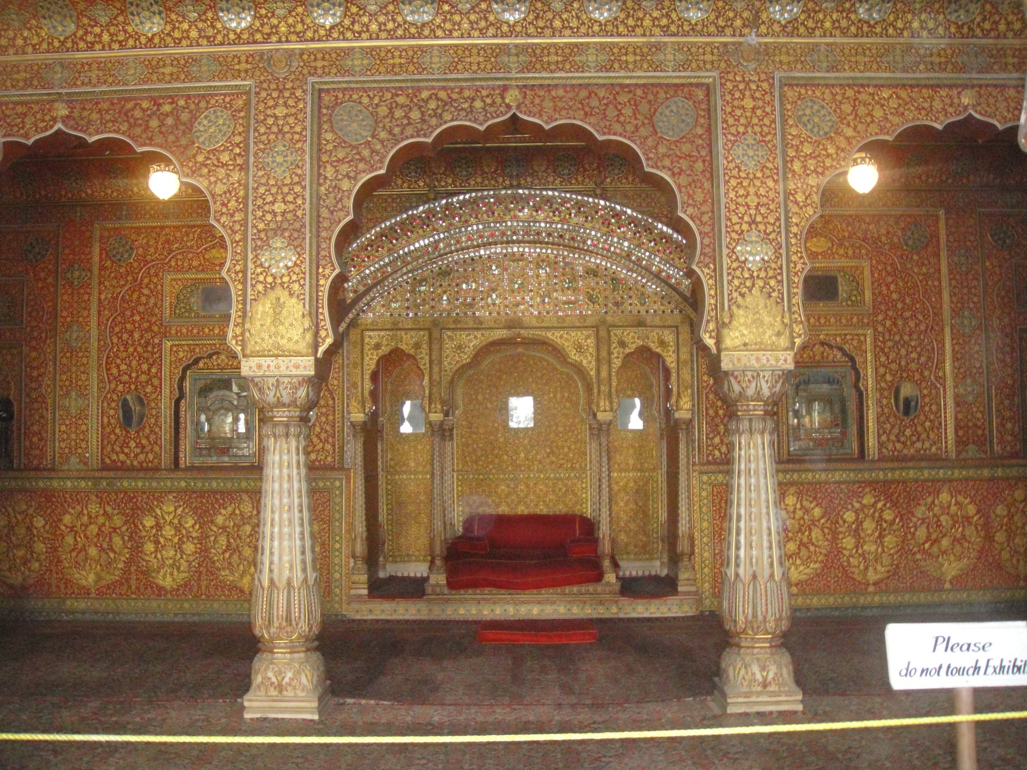 Visit Bikaner in Private Car with Local Guide Service