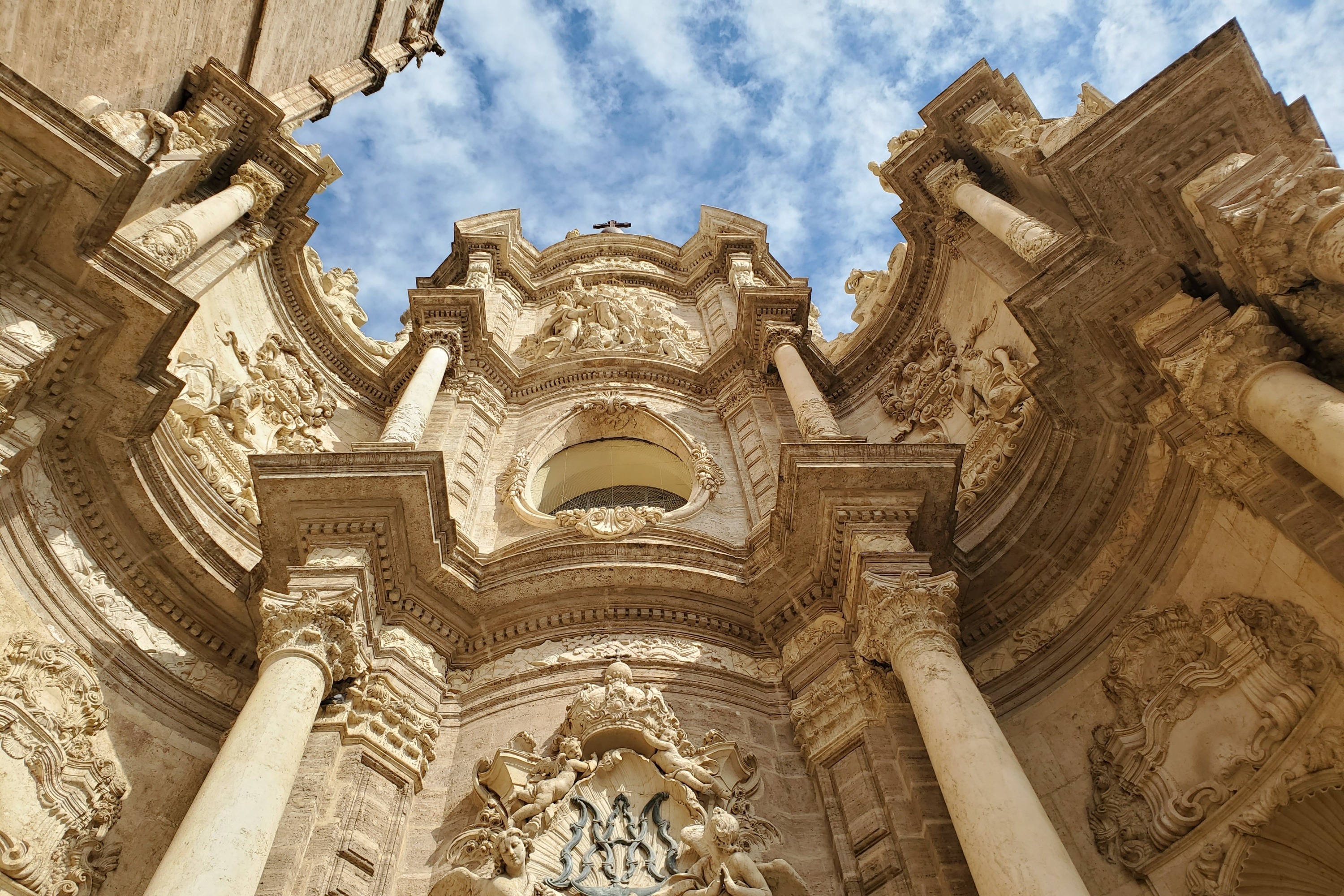 Lonja de la Seda, San Nicolas Church, and Valencia Cathedral Tour 