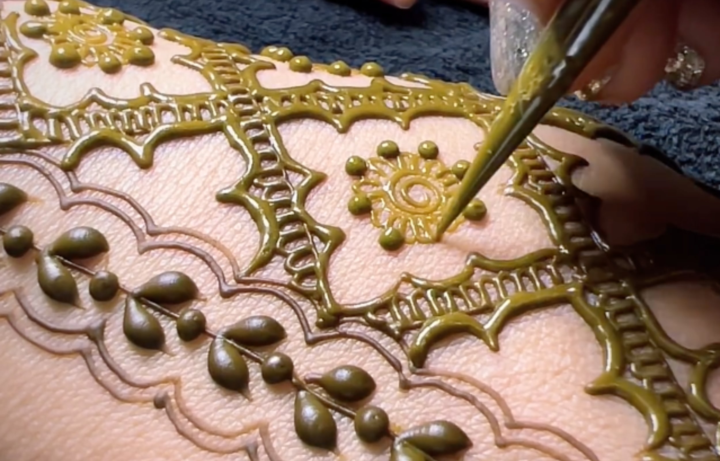 Discover Henna Workshop