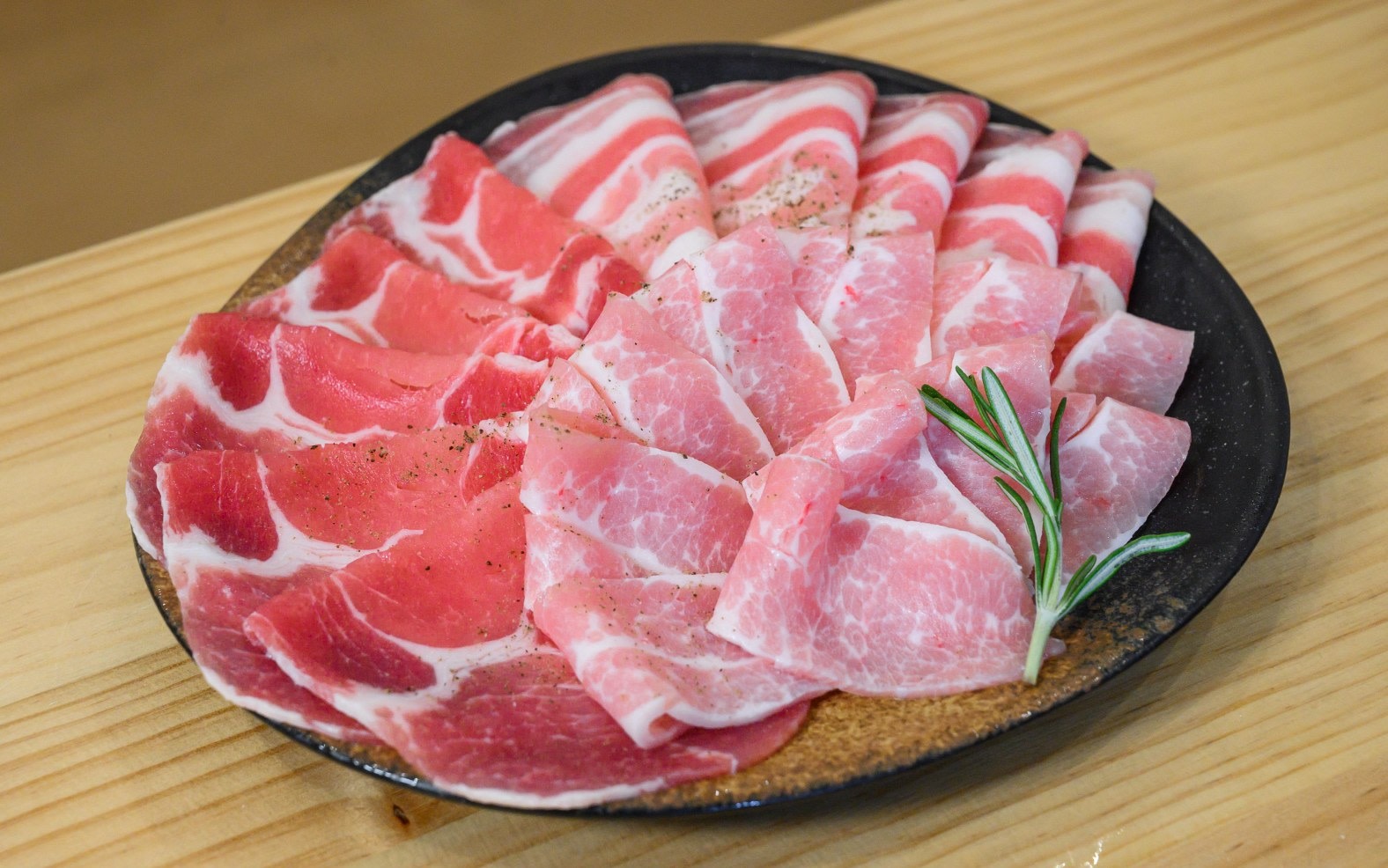 Oranjii - Japanese Yakiniku & Shabu Saphankwai (Zone 2)