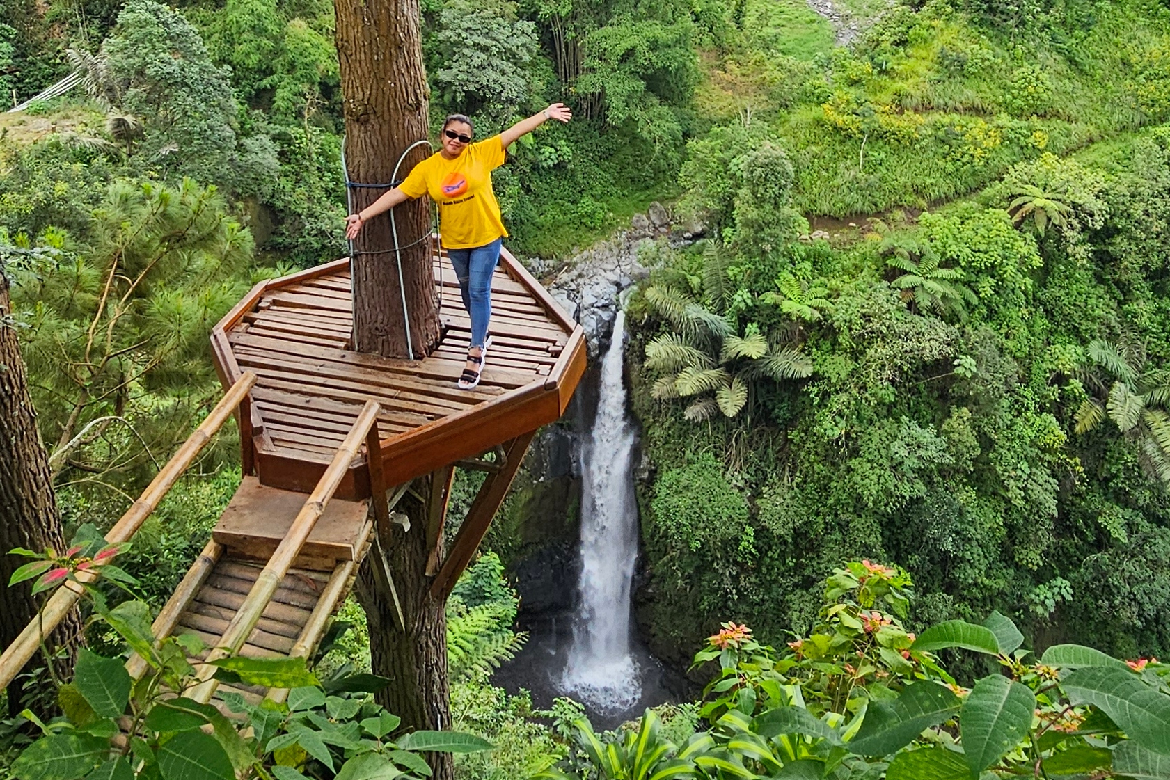 Selogriyo Temple & Kedung Kayang Waterfall in Yogyakarta