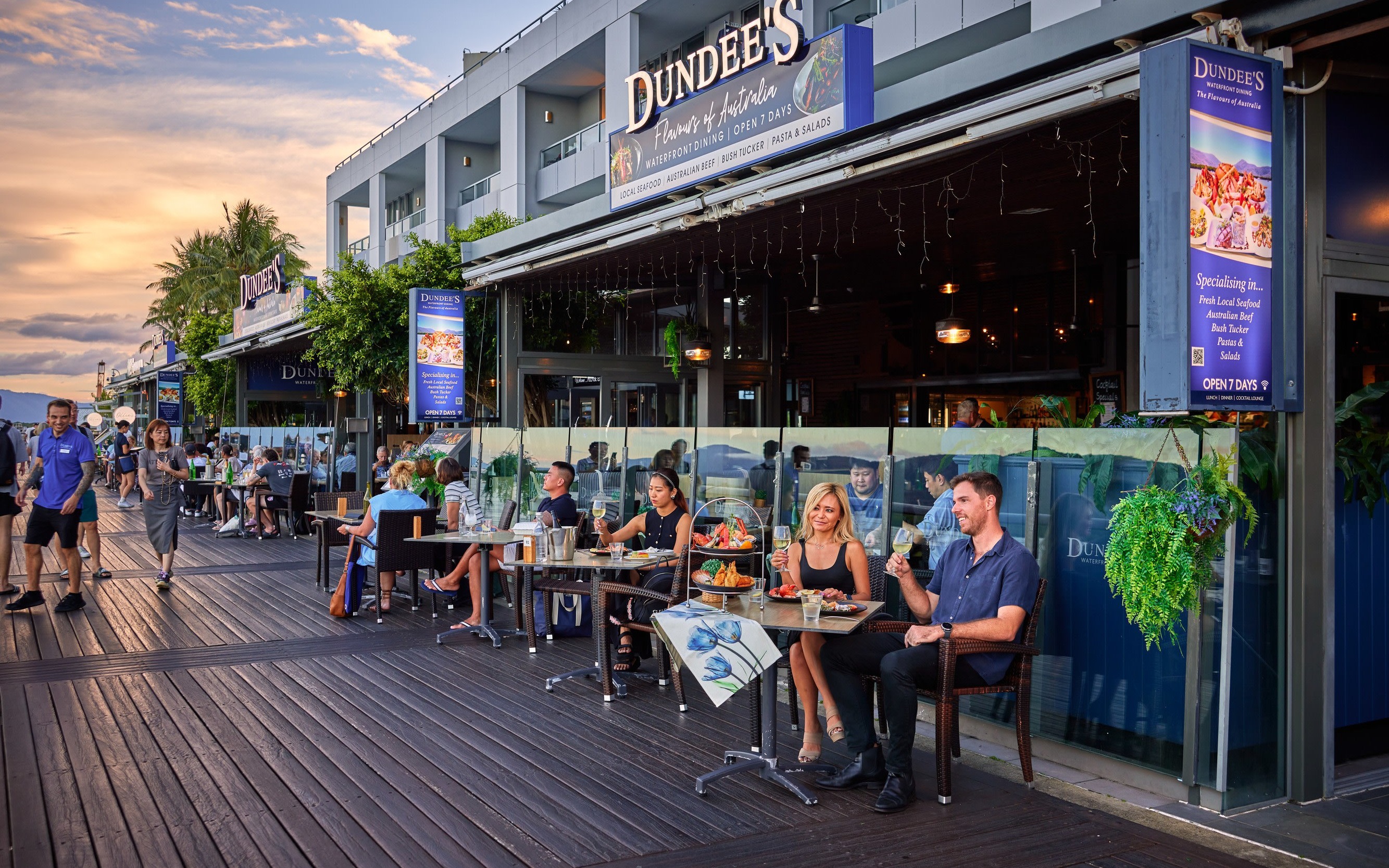 Dundee's At The Waterfront Dining Experience In Cairns