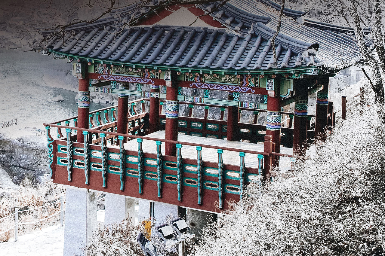 冬季期間的孤石亭是一處被冰雪覆蓋的寧靜山谷。在這裡，您可以同時感受大自然的磅礴力量與冬季的沉靜之美。