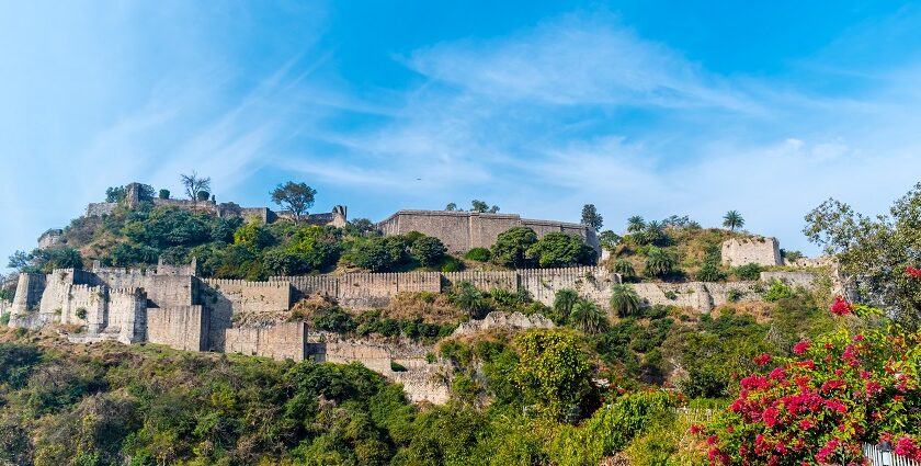 5 Day Dharamsala & Mcleodganj Tour with 14th Dalai Lama Temple