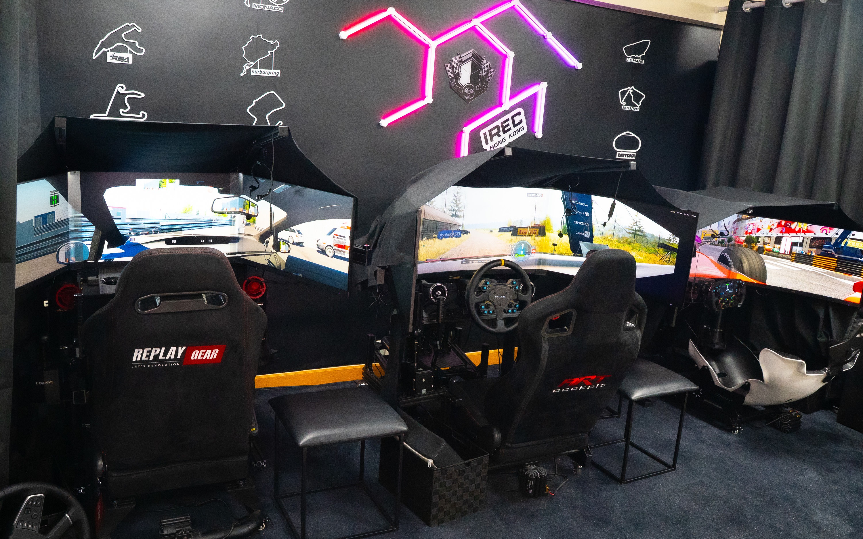 Realistic Driving/Racing Simulator Experience