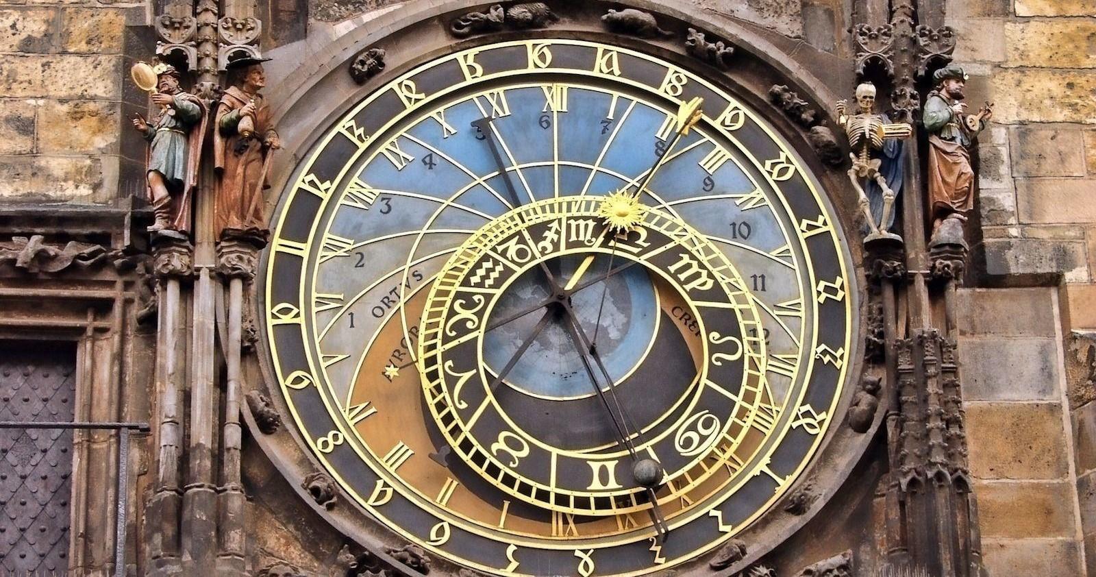 Old Town, Charles Bridge, and Prague Castle Walking Tour in Prague